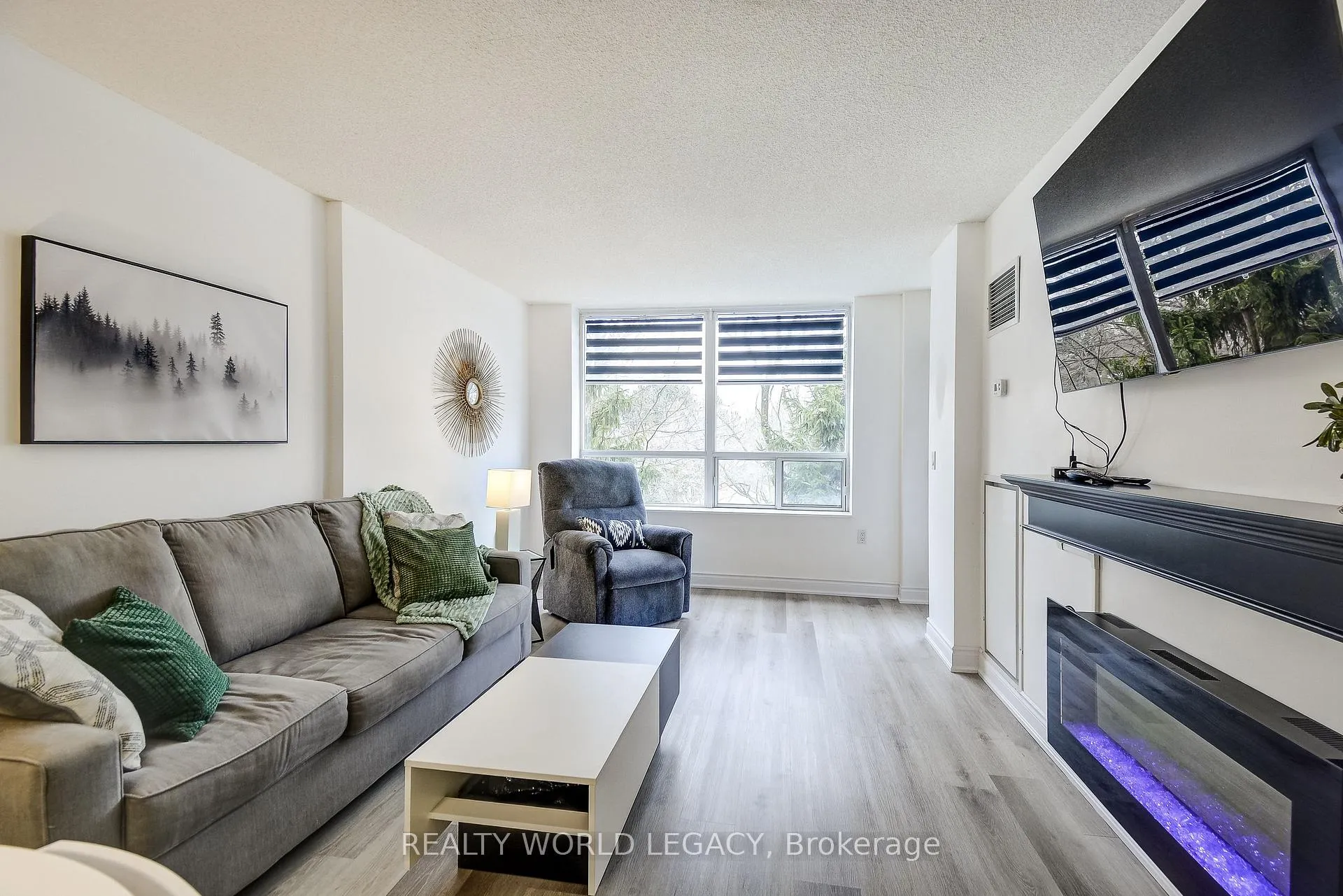 Photo 15 of Unit 1409, 100 Burloak Drive, Burlington, Appleby — HOMEH