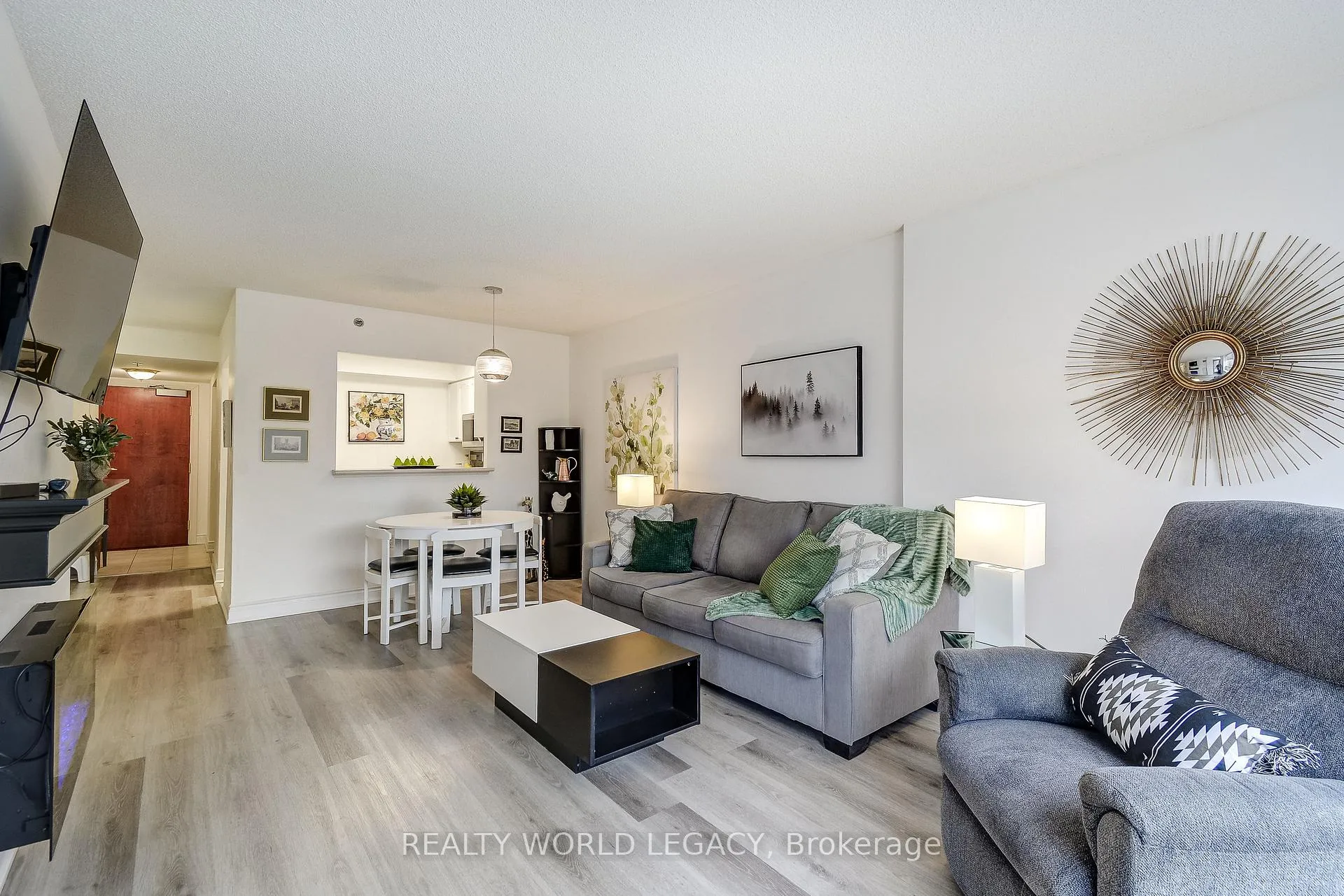 Photo 16 of Unit 1409, 100 Burloak Drive, Burlington, Appleby — HOMEH