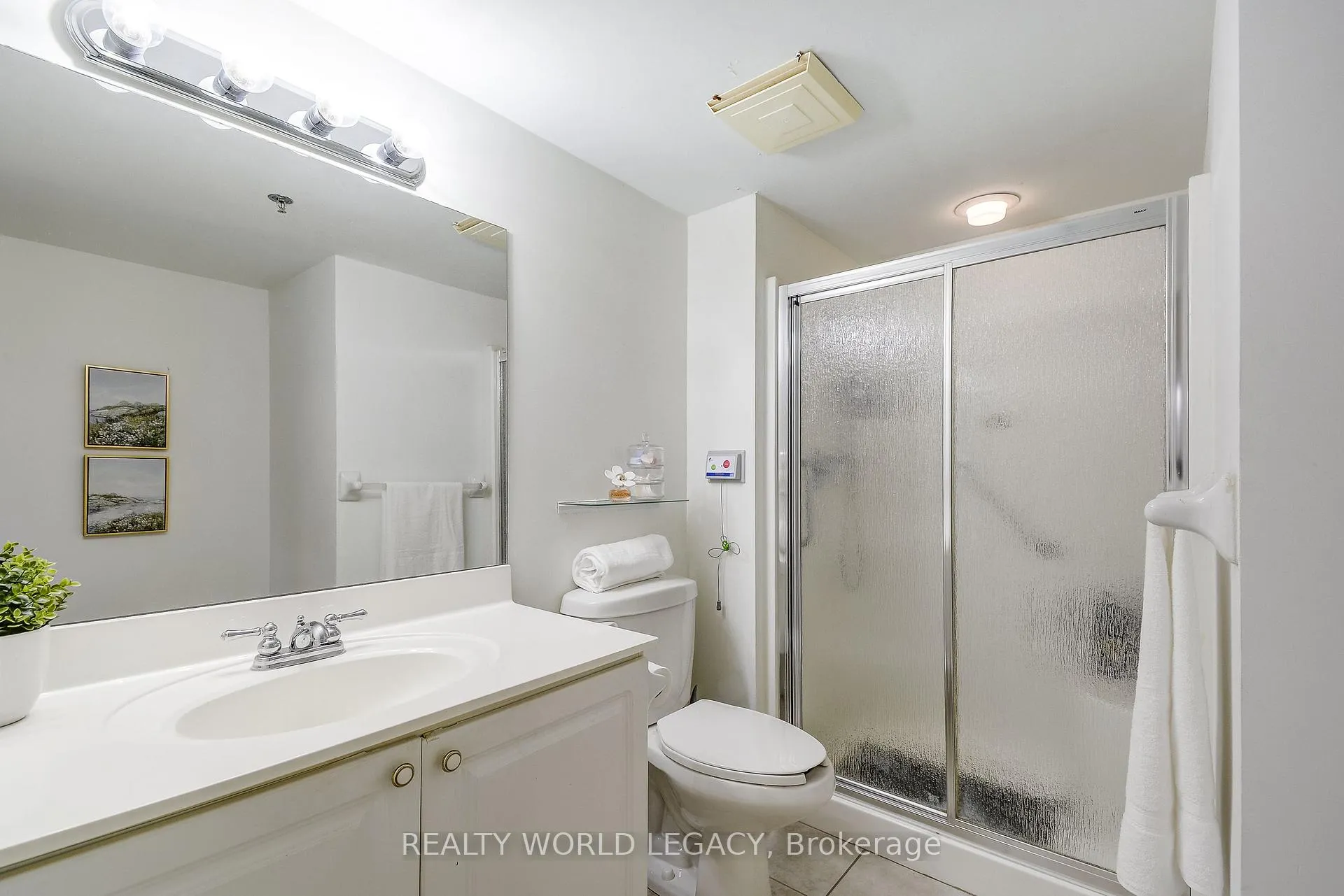 Photo 23 of Unit 1409, 100 Burloak Drive, Burlington, Appleby — HOMEH