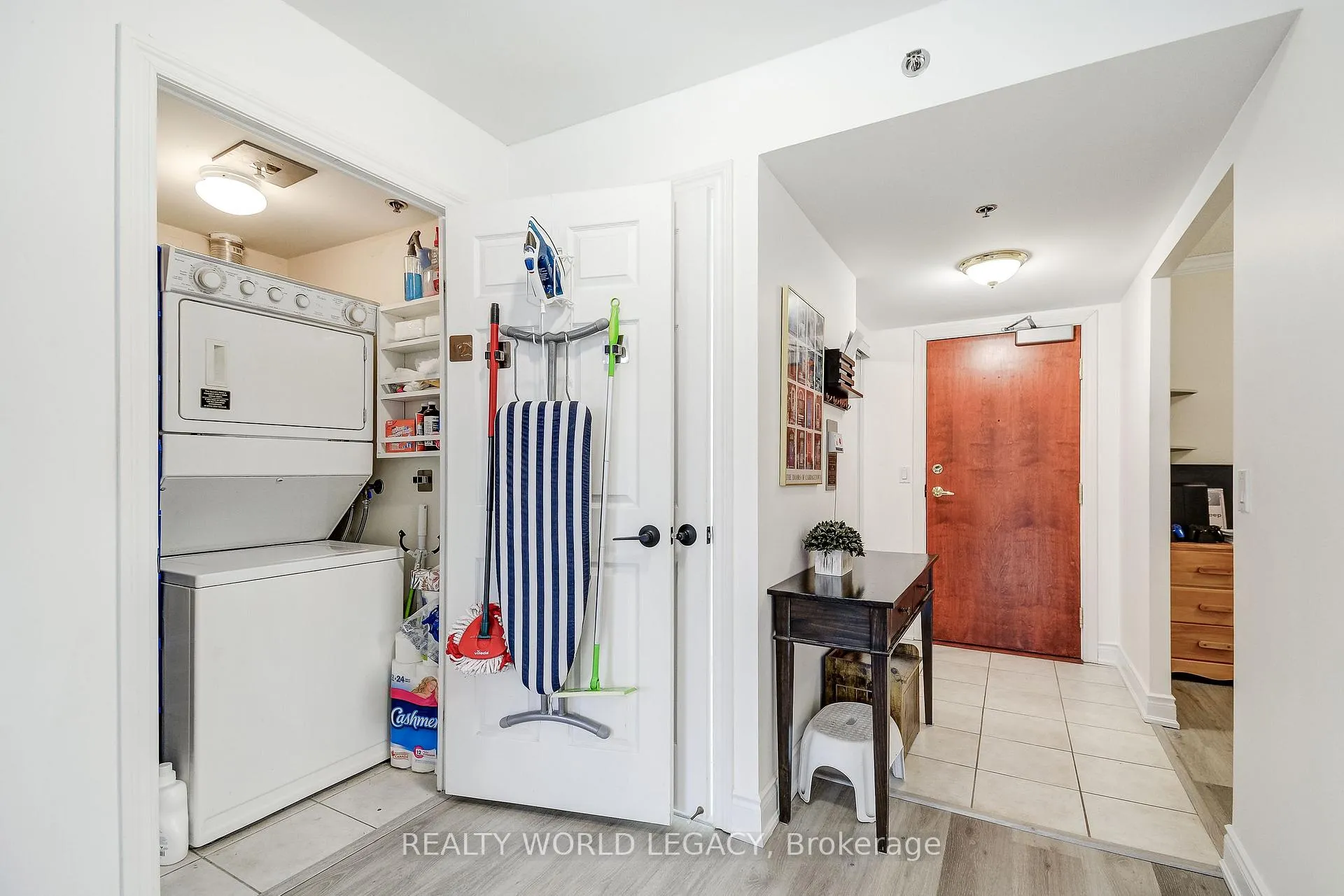 Photo 26 of Unit 1409, 100 Burloak Drive, Burlington, Appleby — HOMEH