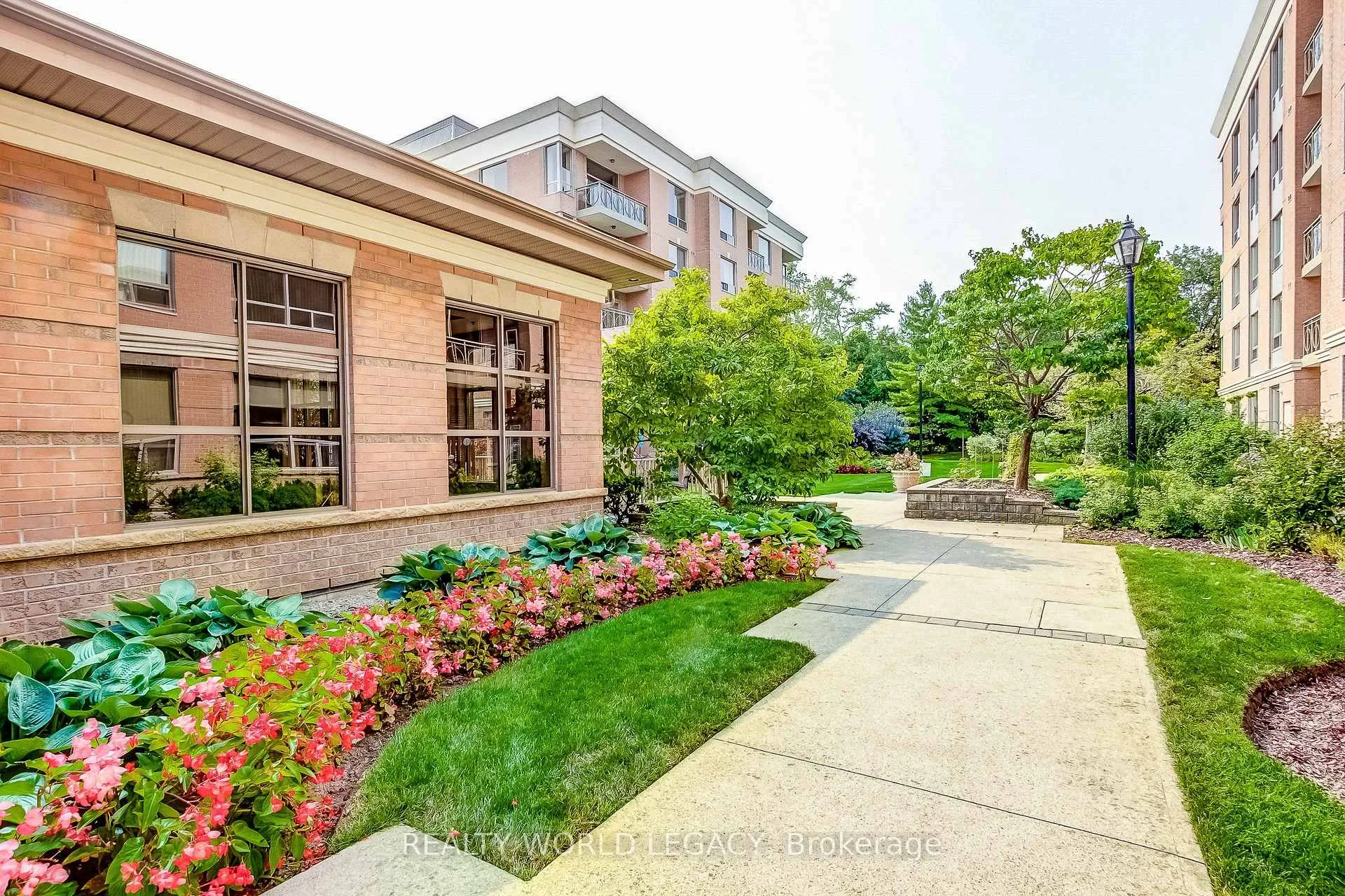 Photo 37 of Unit 1409, 100 Burloak Drive, Burlington, Appleby — HOMEH