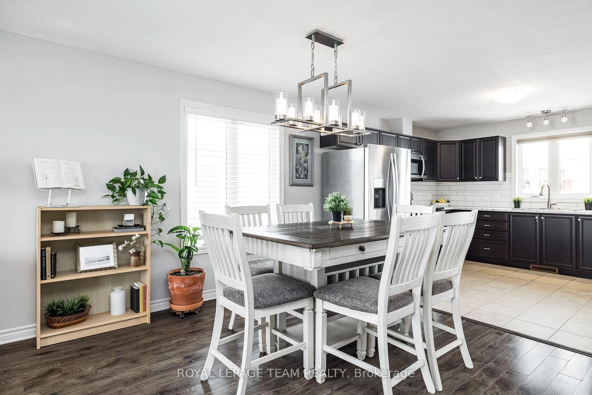Photo 8 of 17 Lee Avenue, Smiths Falls — HOMEH