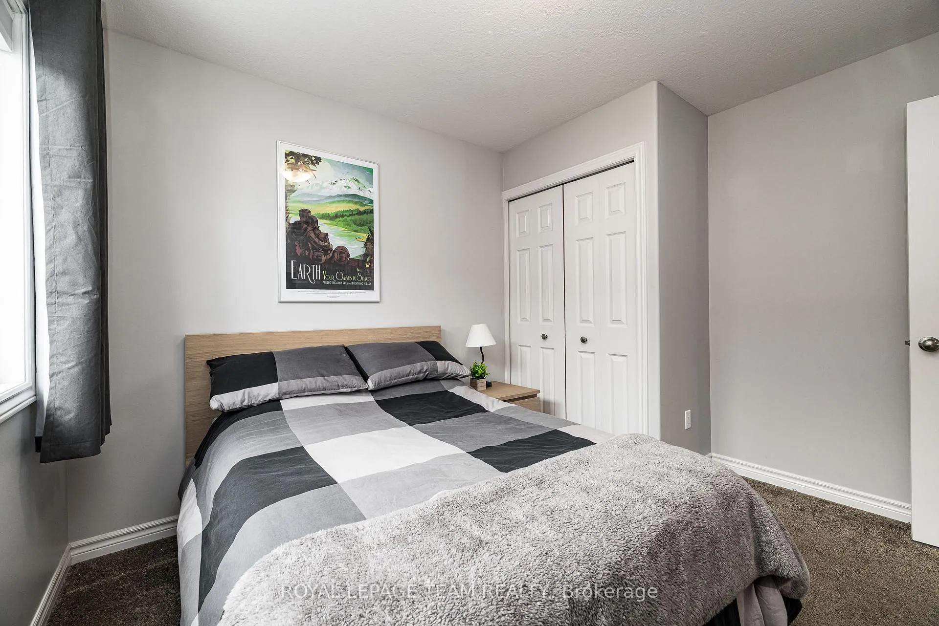 Photo 23 of 17 Lee Avenue, Smiths Falls — HOMEH