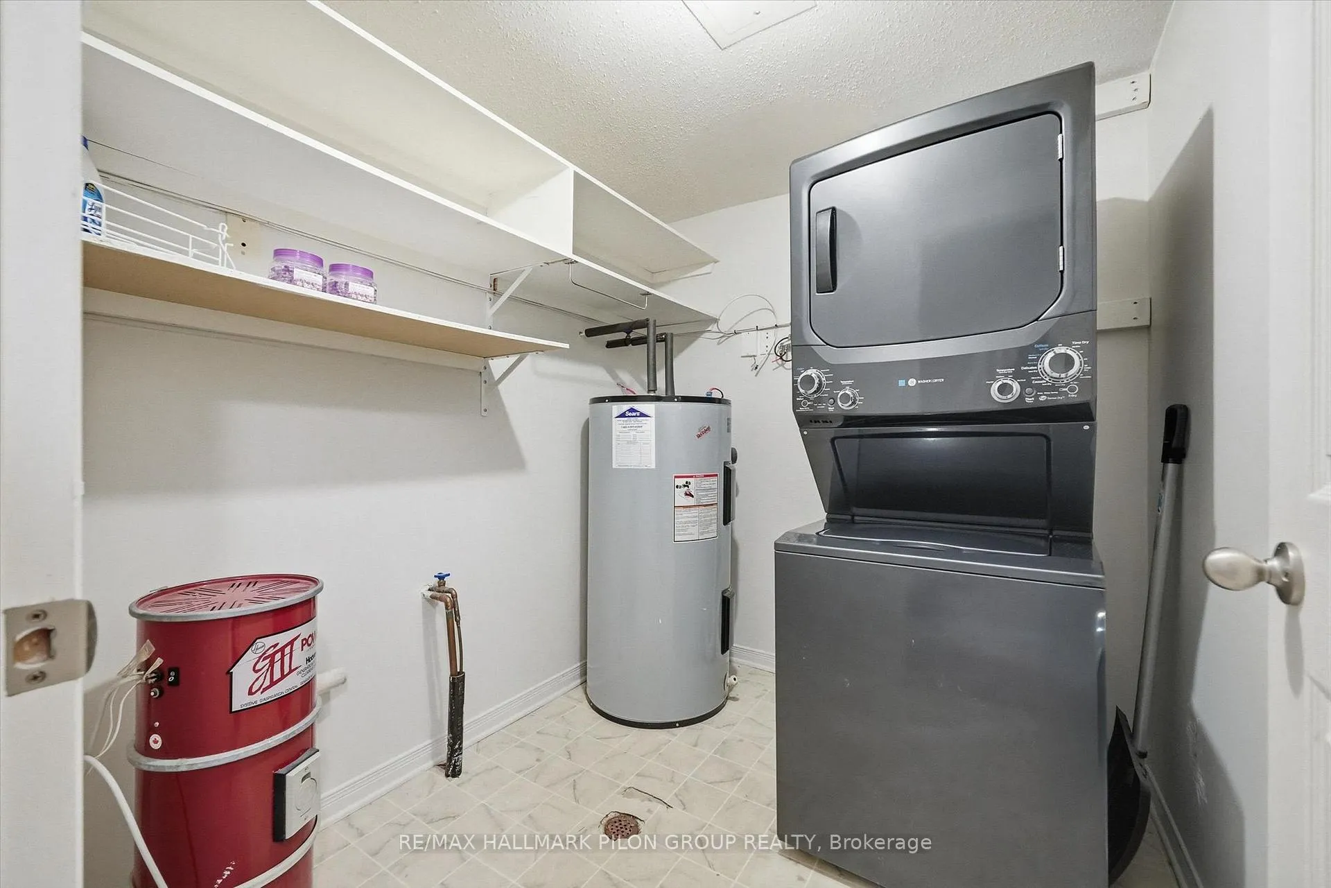 Photo 13 of 205 Briston Private, Ottawa, Hunt Club Park — HOMEH