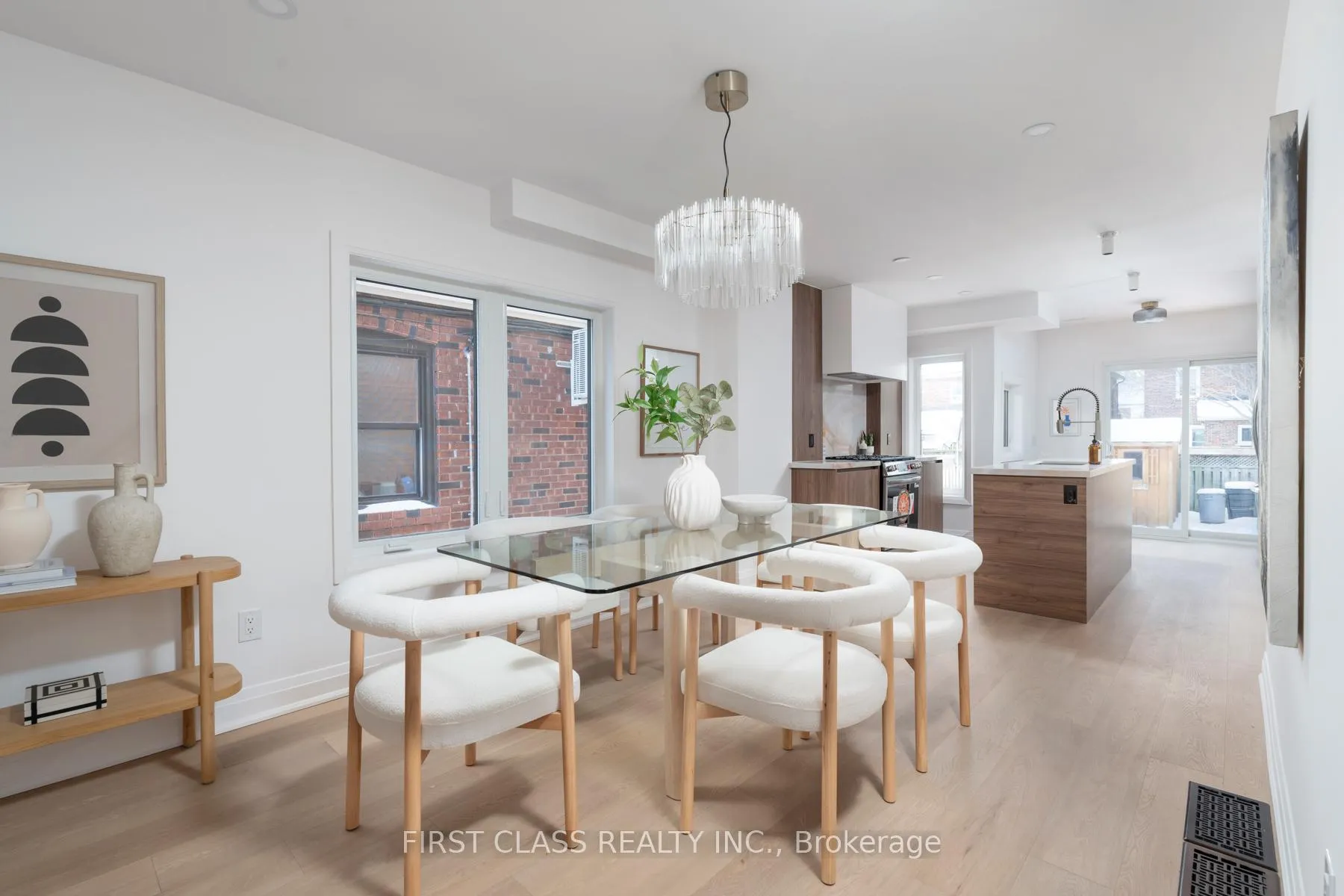 Photo 10 of 38 Bonnie Brae Boulevard, Toronto, Danforth Village-East York — HOMEH