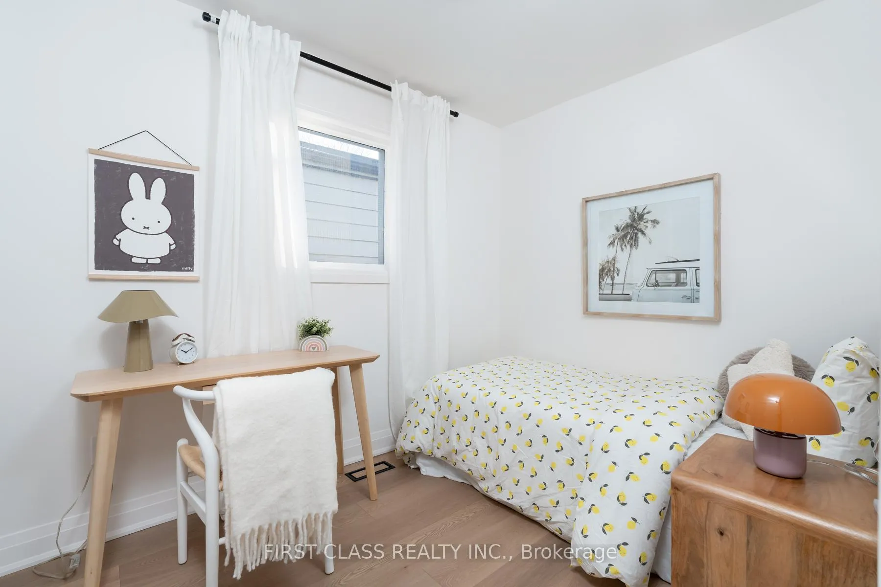 Photo 22 of 38 Bonnie Brae Boulevard, Toronto, Danforth Village-East York — HOMEH