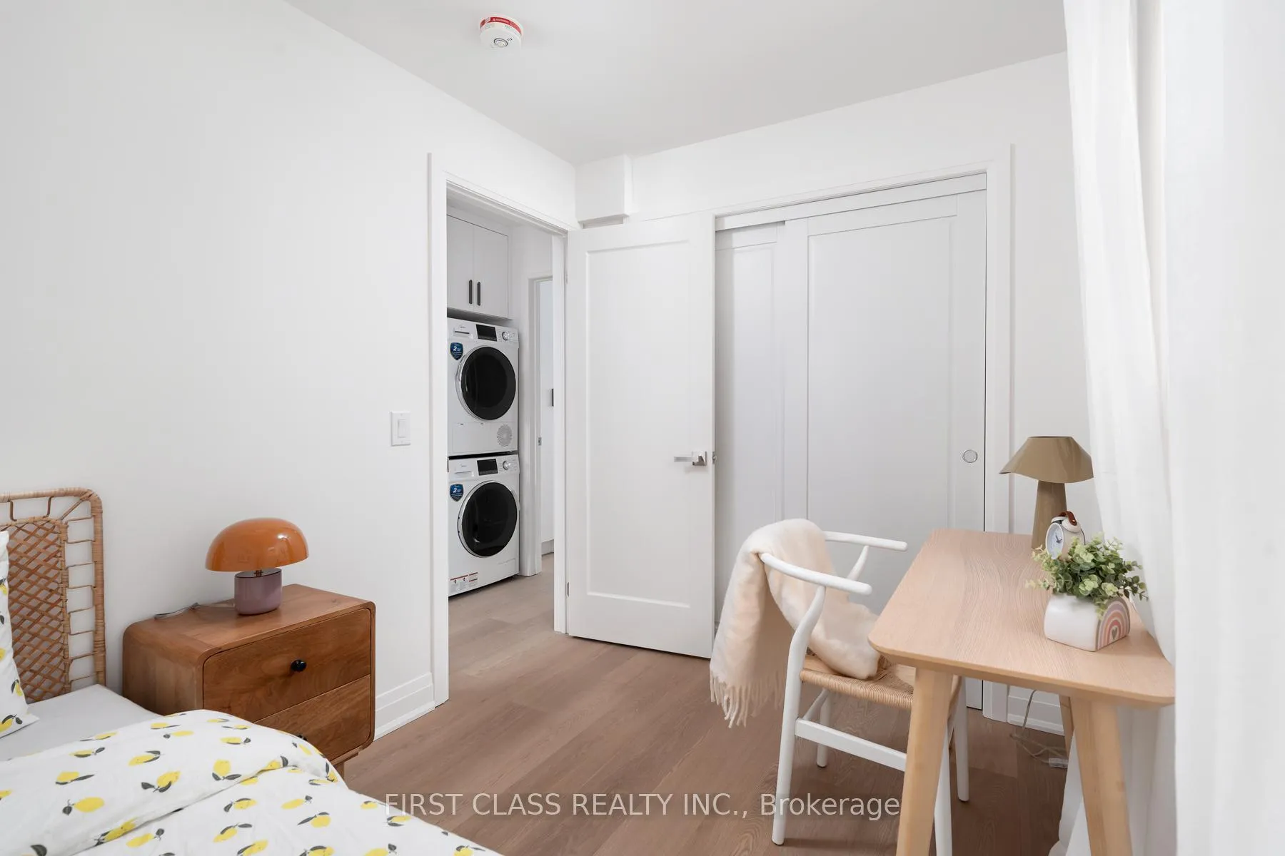 Photo 23 of 38 Bonnie Brae Boulevard, Toronto, Danforth Village-East York — HOMEH