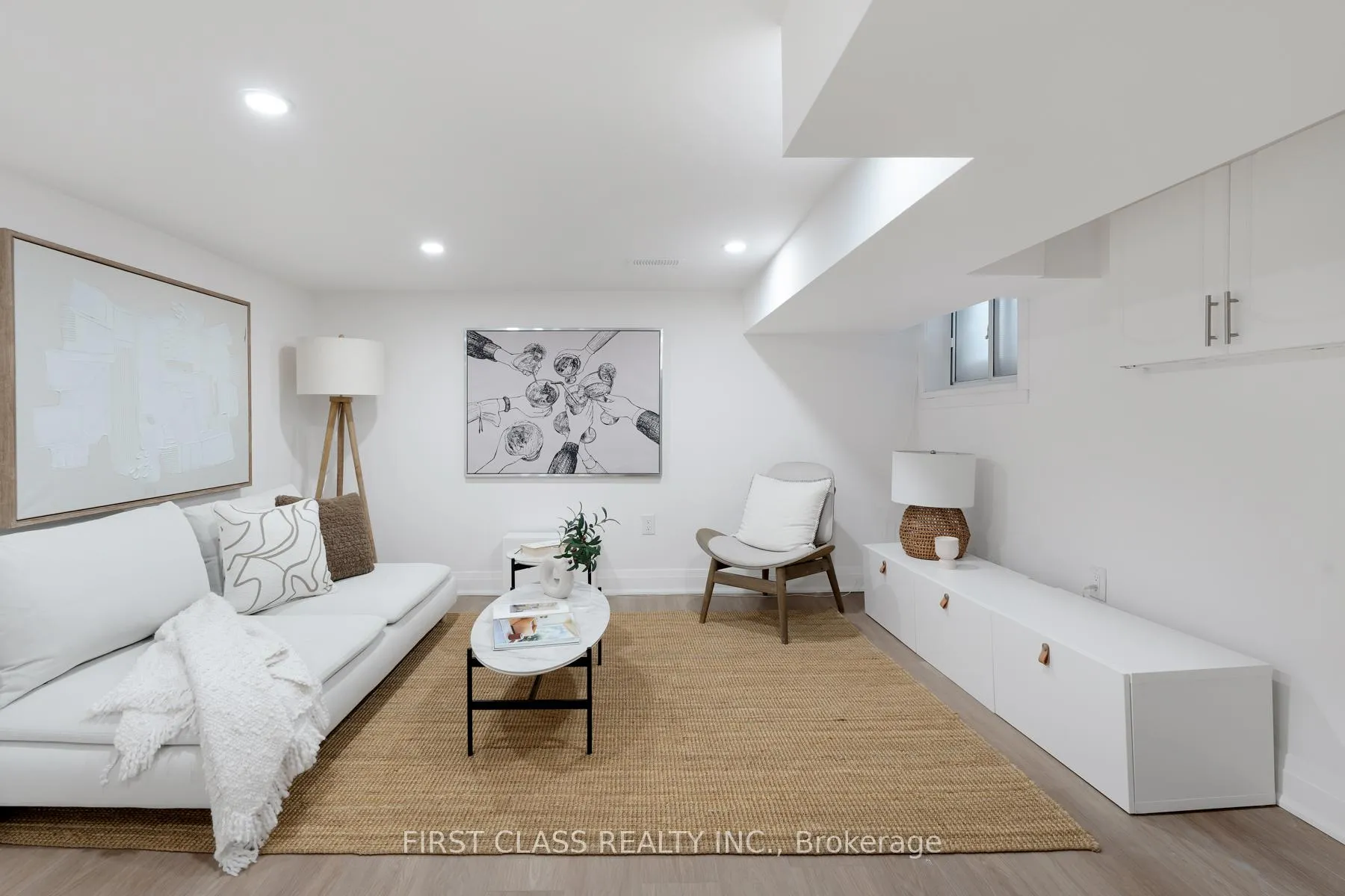 Photo 29 of 38 Bonnie Brae Boulevard, Toronto, Danforth Village-East York — HOMEH