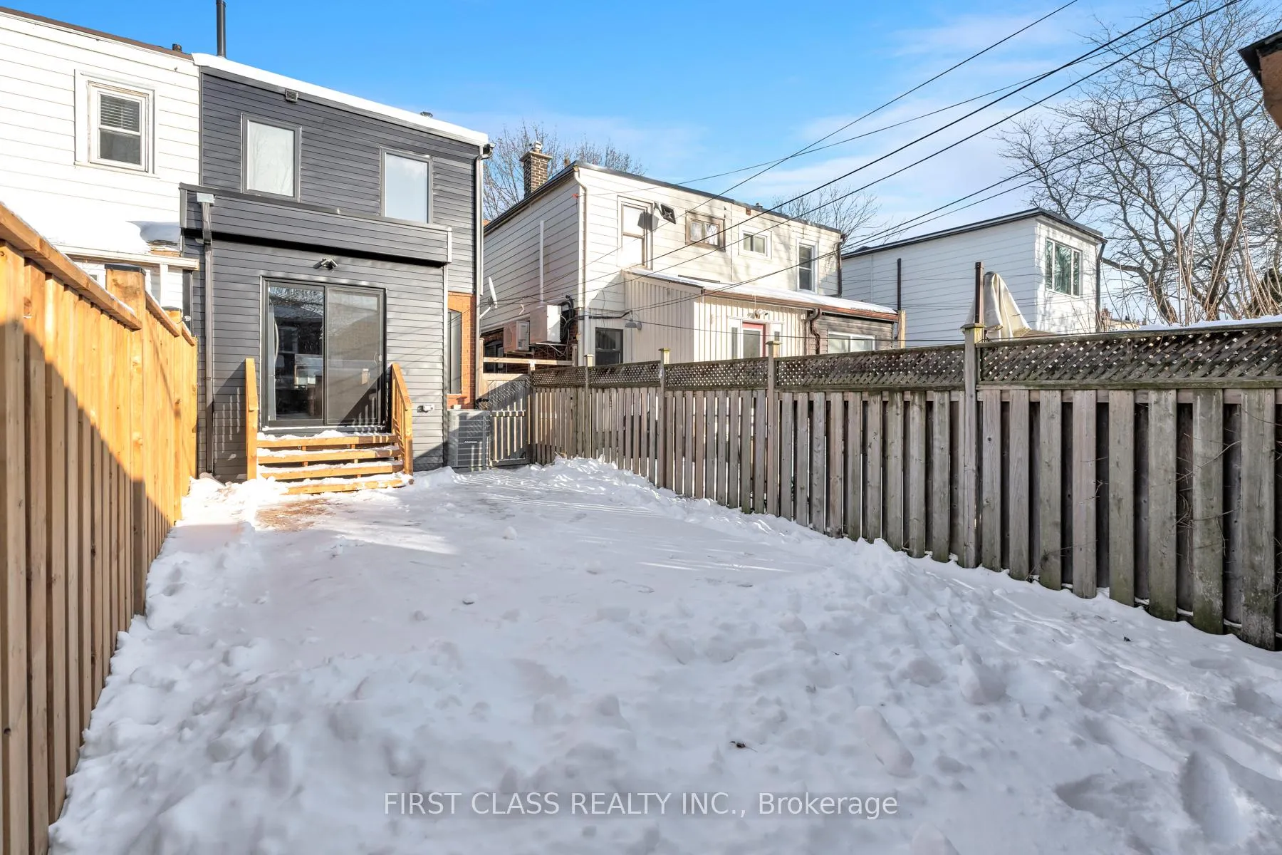 Photo 32 of 38 Bonnie Brae Boulevard, Toronto, Danforth Village-East York — HOMEH