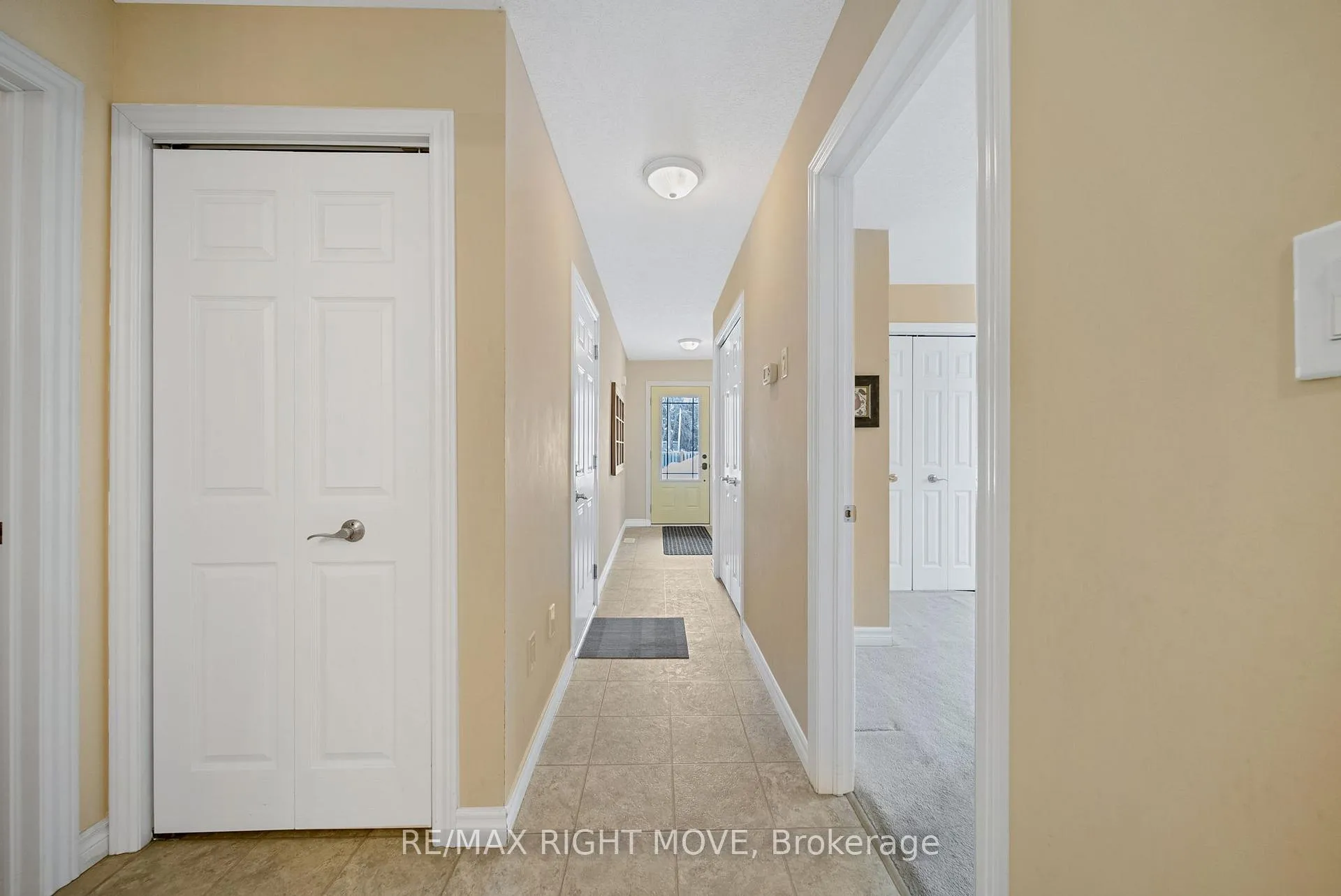 Photo 6 of 3 Taylor Drive, Orillia — HOMEH
