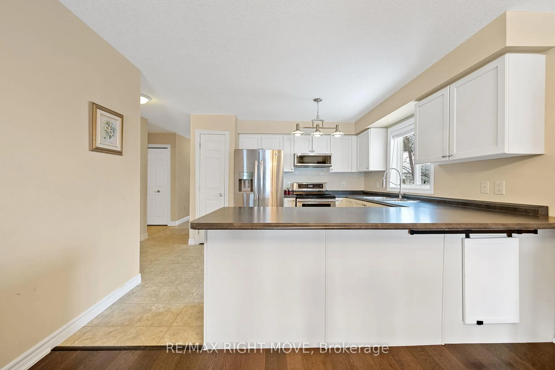 Photo 14 of 3 Taylor Drive, Orillia — HOMEH