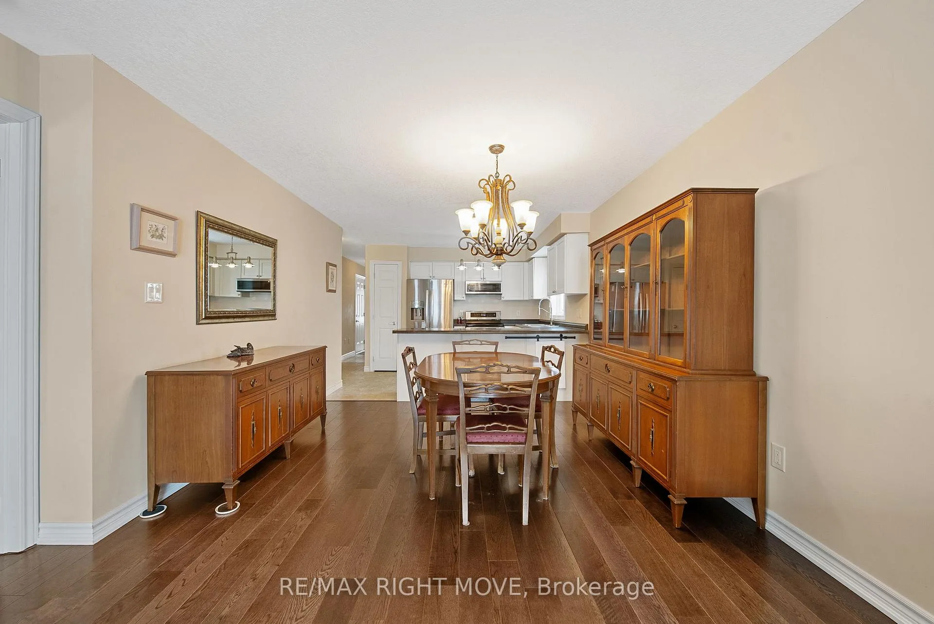 Photo 17 of 3 Taylor Drive, Orillia — HOMEH