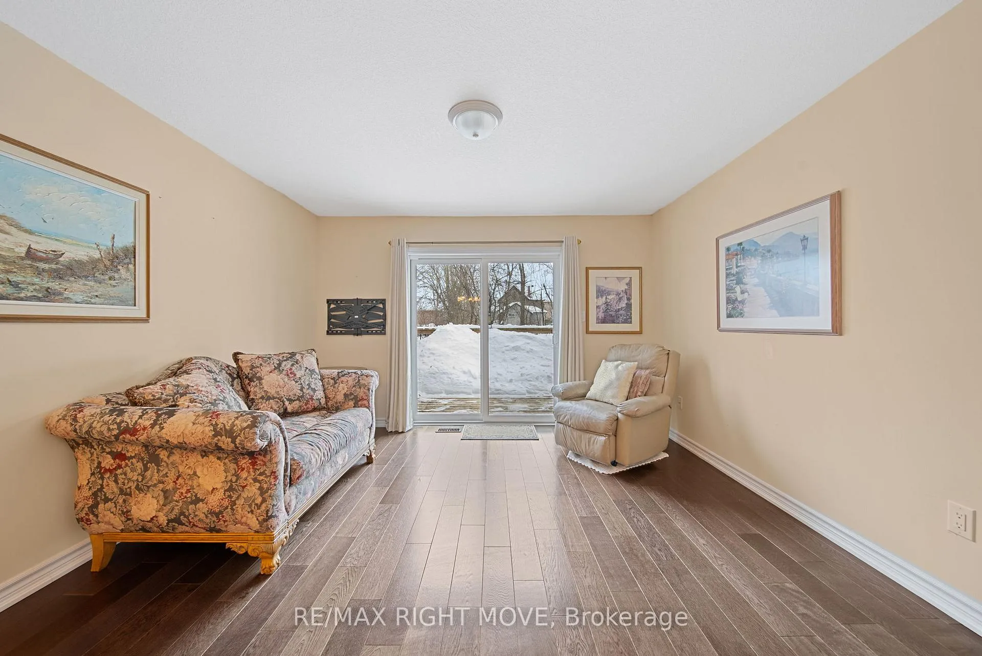 Photo 19 of 3 Taylor Drive, Orillia — HOMEH
