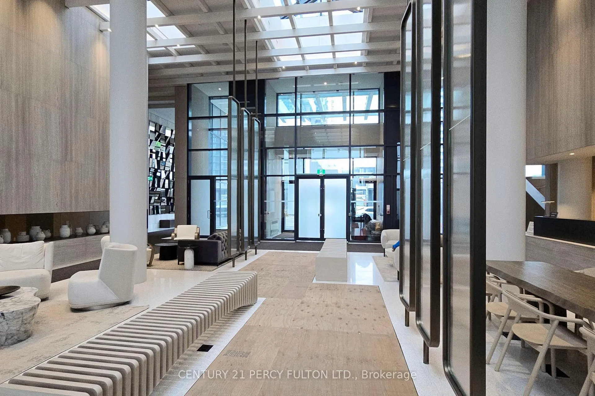 Photo 4 of Unit 2108, 225 Commerce Street, Vaughan, Vaughan Corporate Centre — HOMEH