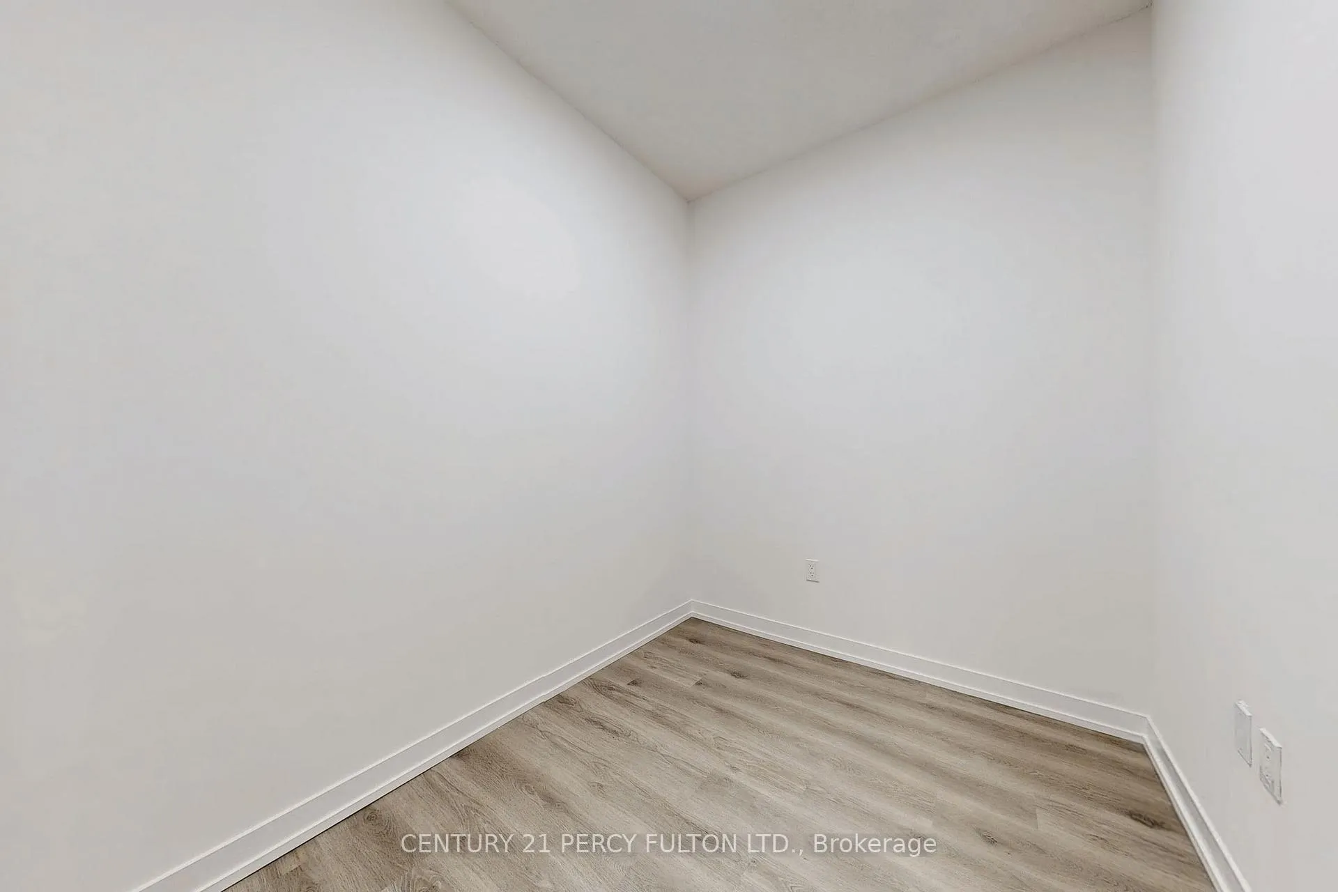 Photo 27 of Unit 2108, 225 Commerce Street, Vaughan, Vaughan Corporate Centre — HOMEH