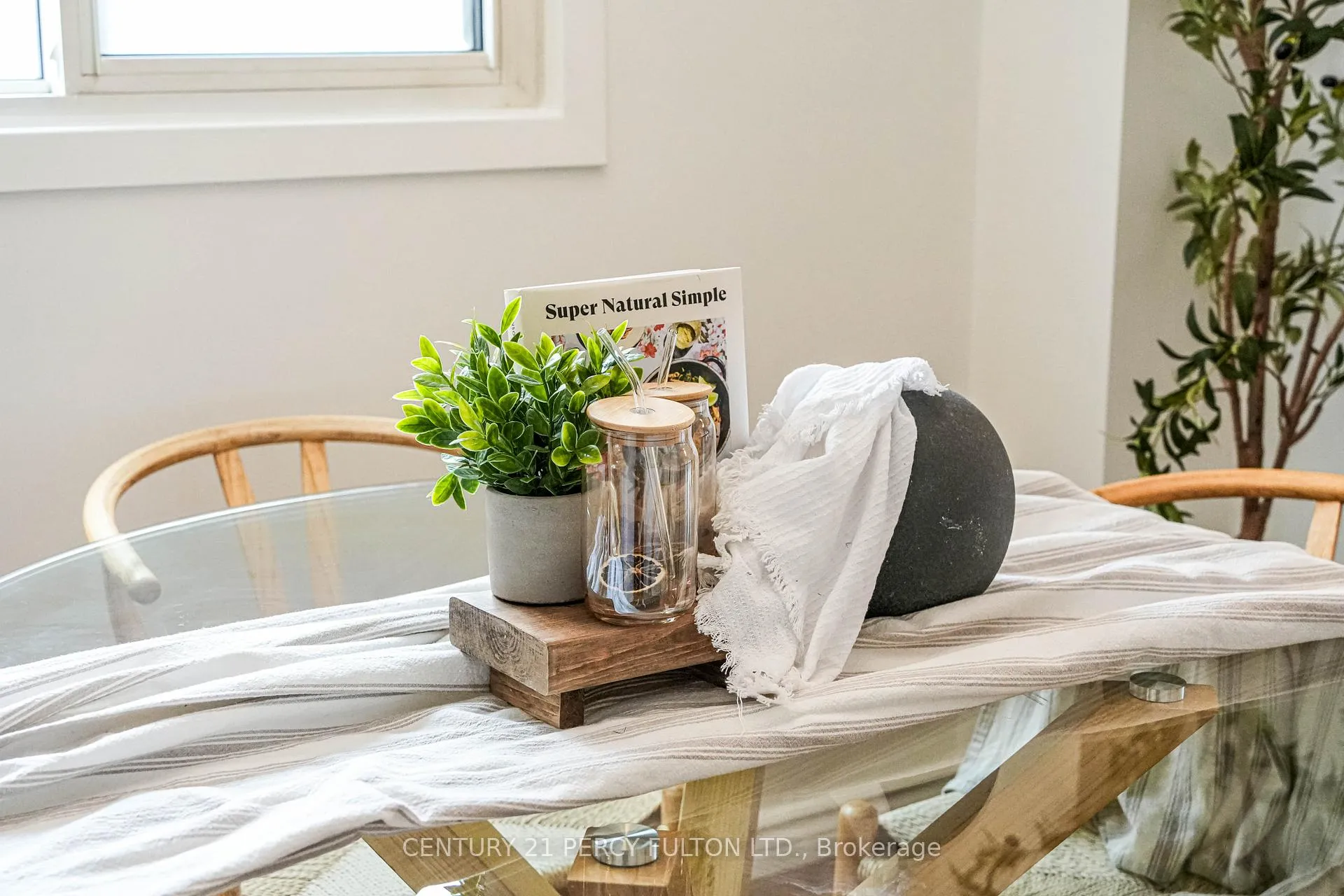 Photo 6 of 1332 Sunnybrae Crescent, Oshawa, Donevan — HOMEH