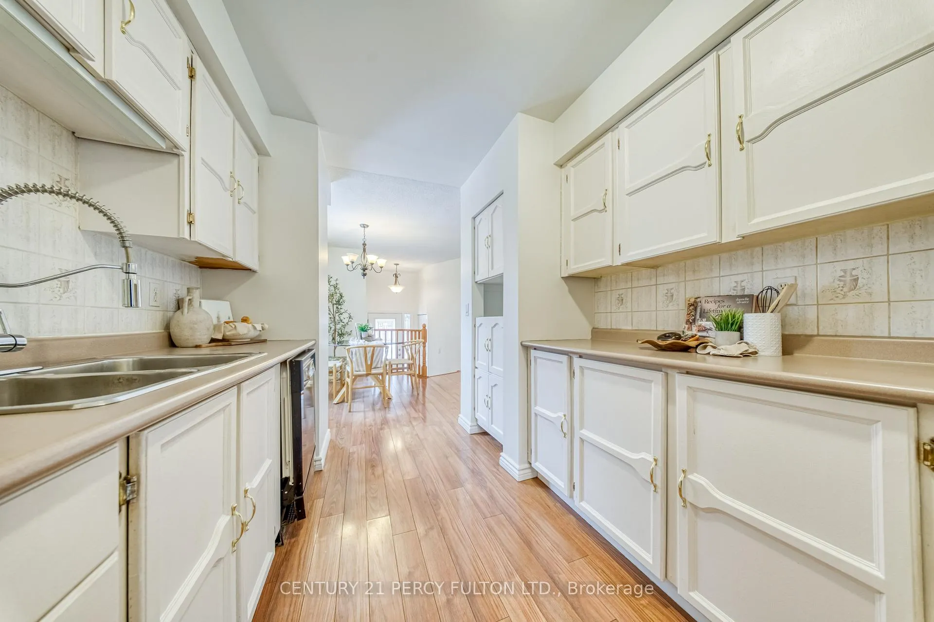 Photo 8 of 1332 Sunnybrae Crescent, Oshawa, Donevan — HOMEH