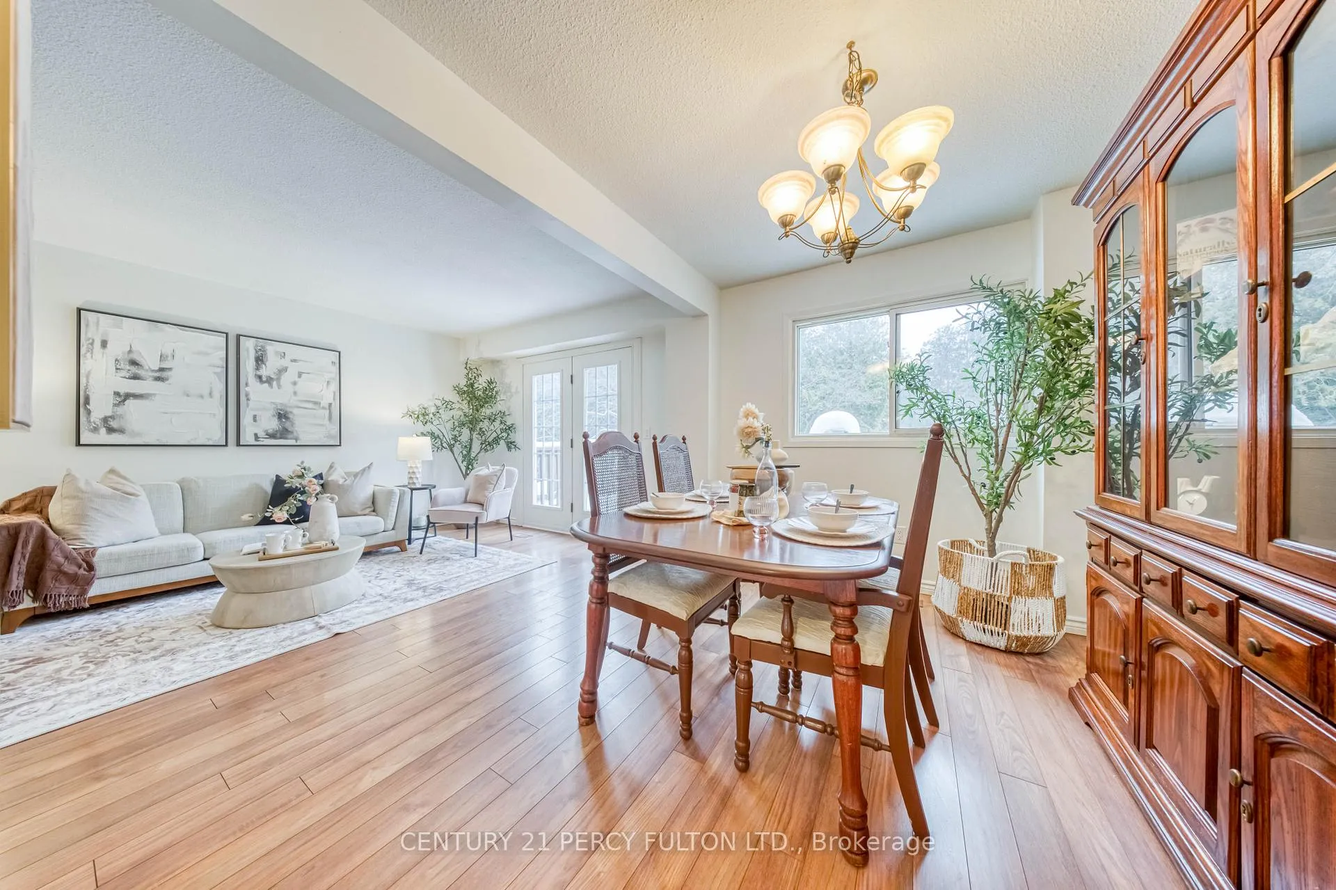 Photo 9 of 1332 Sunnybrae Crescent, Oshawa, Donevan — HOMEH