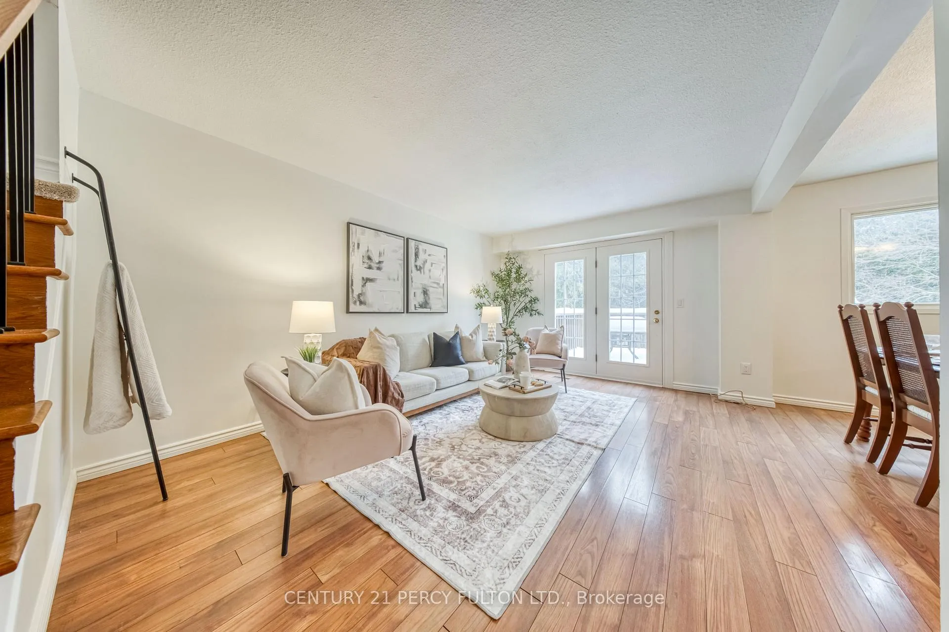 Photo 13 of 1332 Sunnybrae Crescent, Oshawa, Donevan — HOMEH
