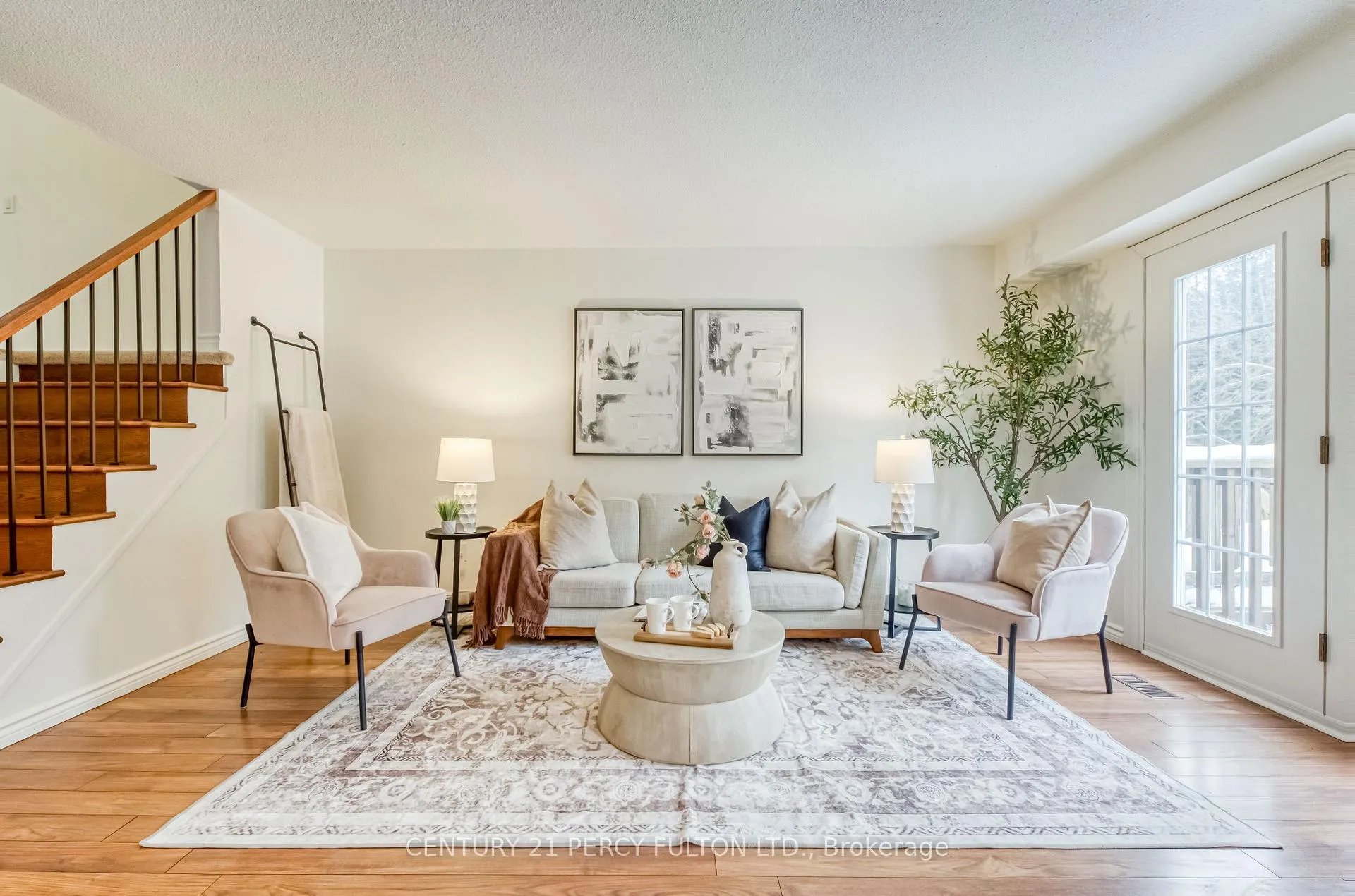 Photo 16 of 1332 Sunnybrae Crescent, Oshawa, Donevan — HOMEH