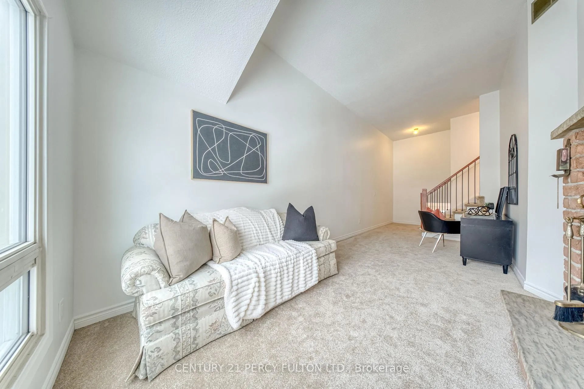 Photo 24 of 1332 Sunnybrae Crescent, Oshawa, Donevan — HOMEH