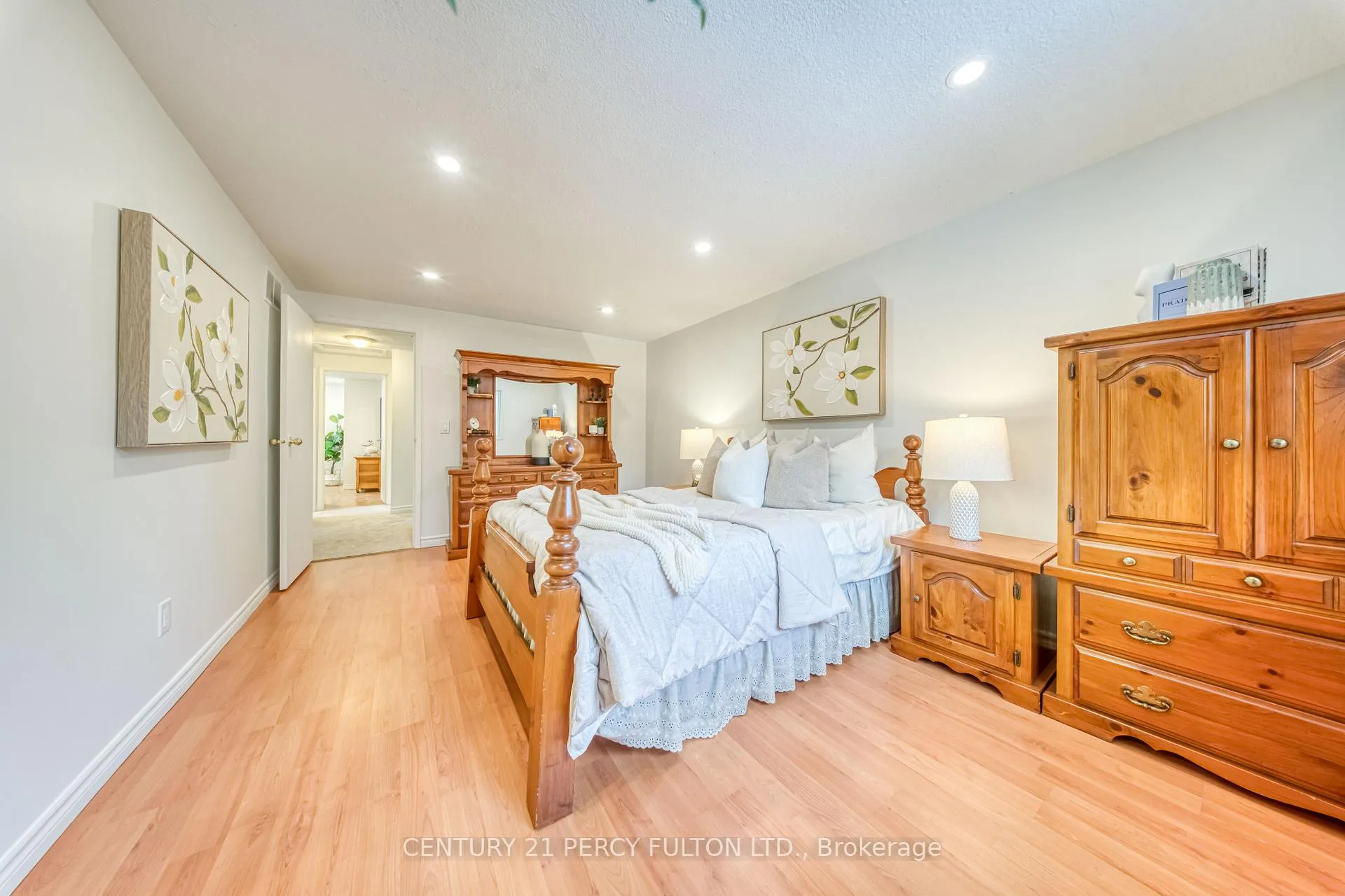 Photo 27 of 1332 Sunnybrae Crescent, Oshawa, Donevan — HOMEH