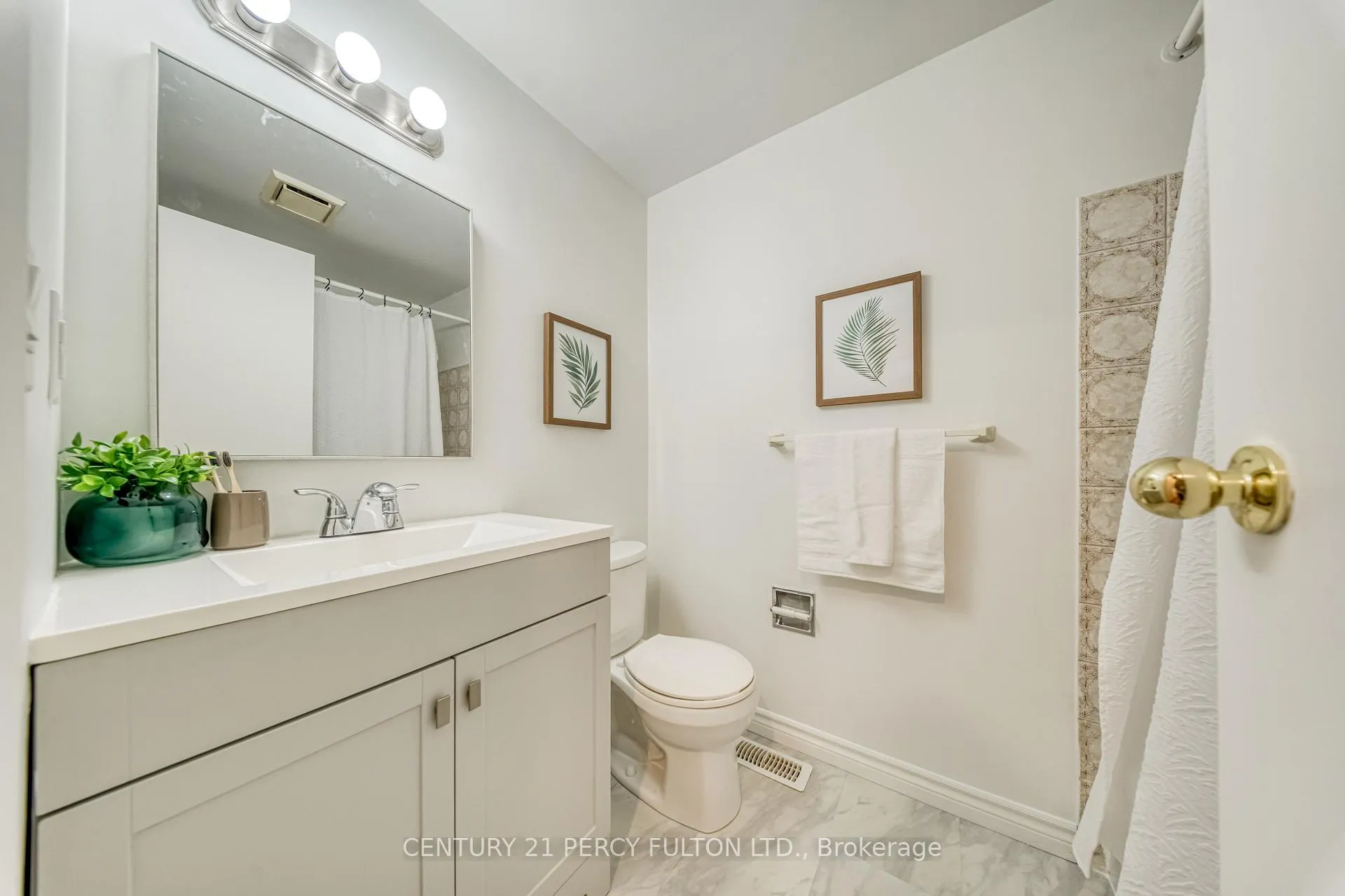 Photo 31 of 1332 Sunnybrae Crescent, Oshawa, Donevan — HOMEH