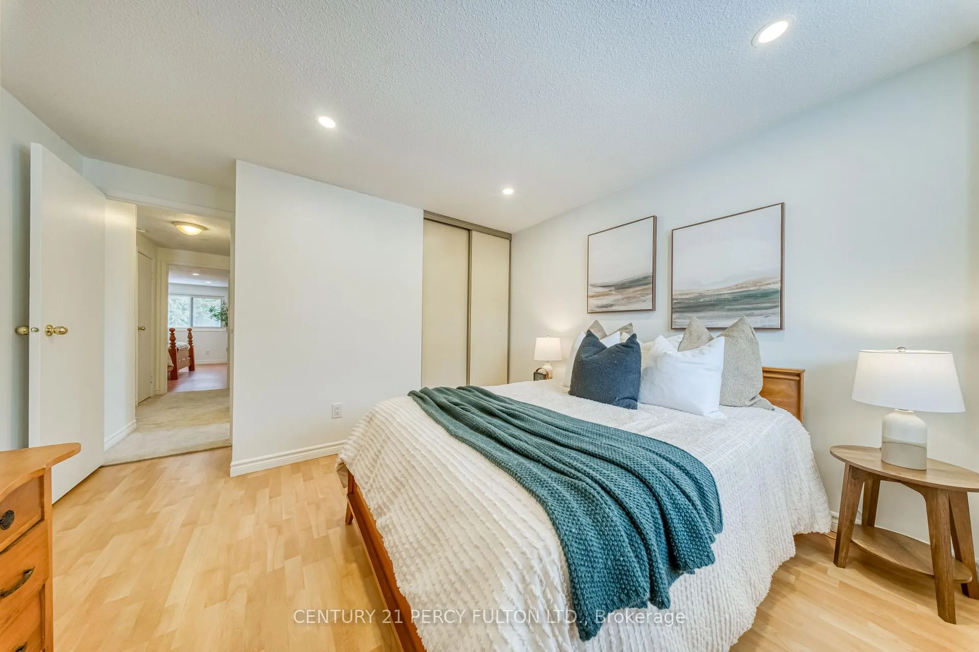 Photo 38 of 1332 Sunnybrae Crescent, Oshawa, Donevan — HOMEH