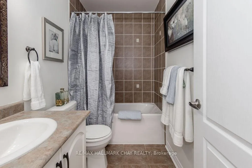 Photo 21 of 30 Waterview Road, Wasaga Beach — HOMEH