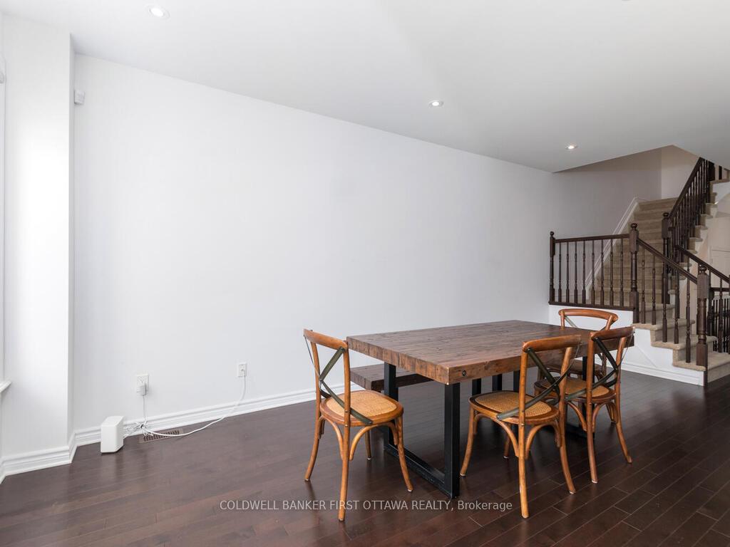 Photo 8 of 736 Twist Way, Ottawa, Kanata - Emerald Meadows/Trailwest — HOMEH
