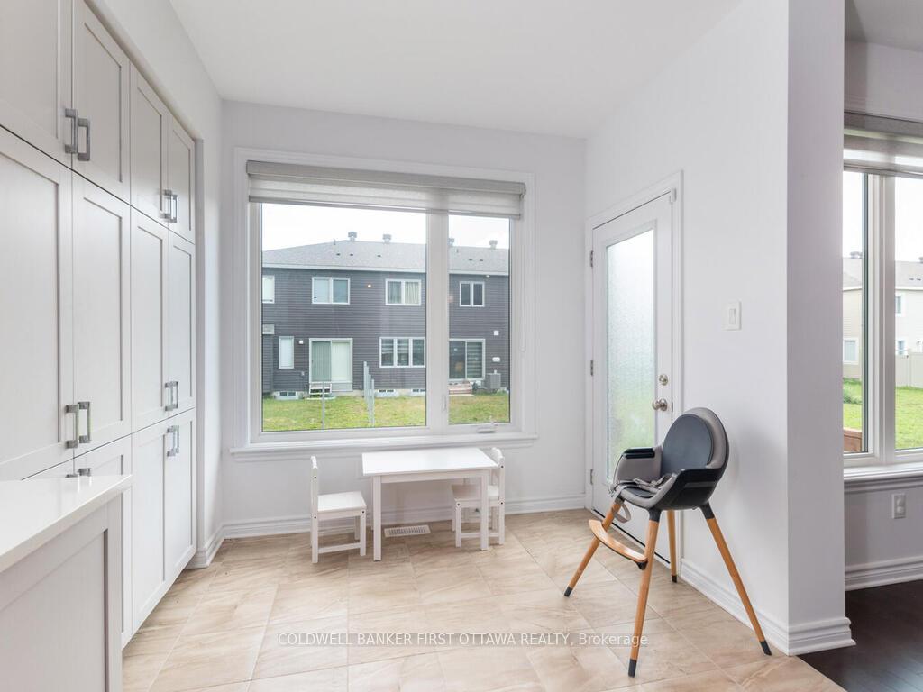 Photo 14 of 736 Twist Way, Ottawa, Kanata - Emerald Meadows/Trailwest — HOMEH