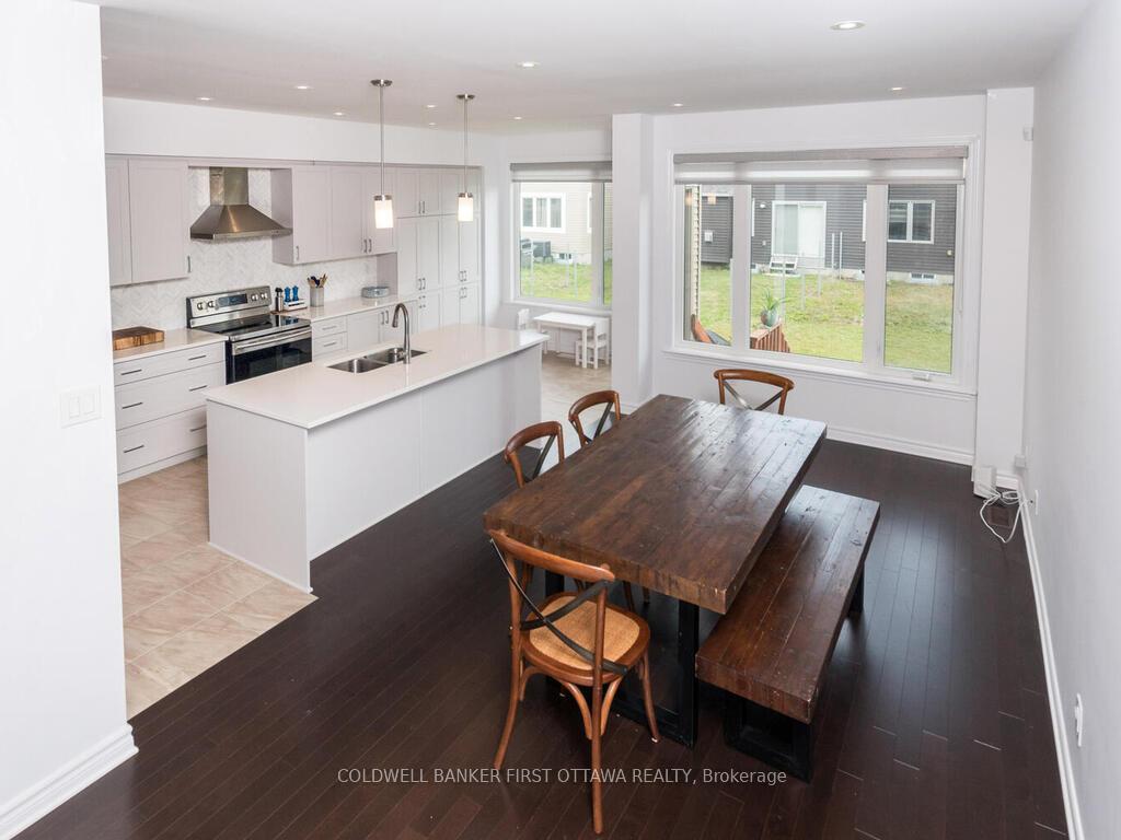 Photo 18 of 736 Twist Way, Ottawa, Kanata - Emerald Meadows/Trailwest — HOMEH