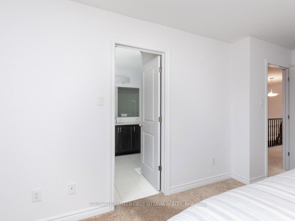 Photo 23 of 736 Twist Way, Ottawa, Kanata - Emerald Meadows/Trailwest — HOMEH