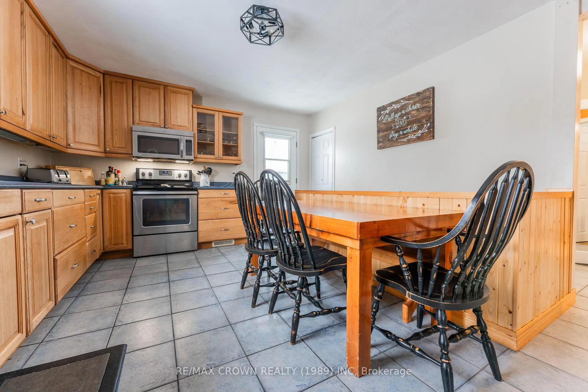 Photo 5 of 16 Lasalle Avenue, Kapuskasing — HOMEH