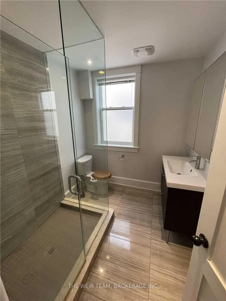 Photo 17 of Unit 3, 674 Broadview Avenue, Toronto, North Riverdale — HOMEH