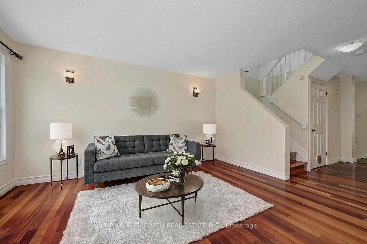 Photo 10 of 35 Stonepointe Avenue, Ottawa, Barrhaven East — HOMEH