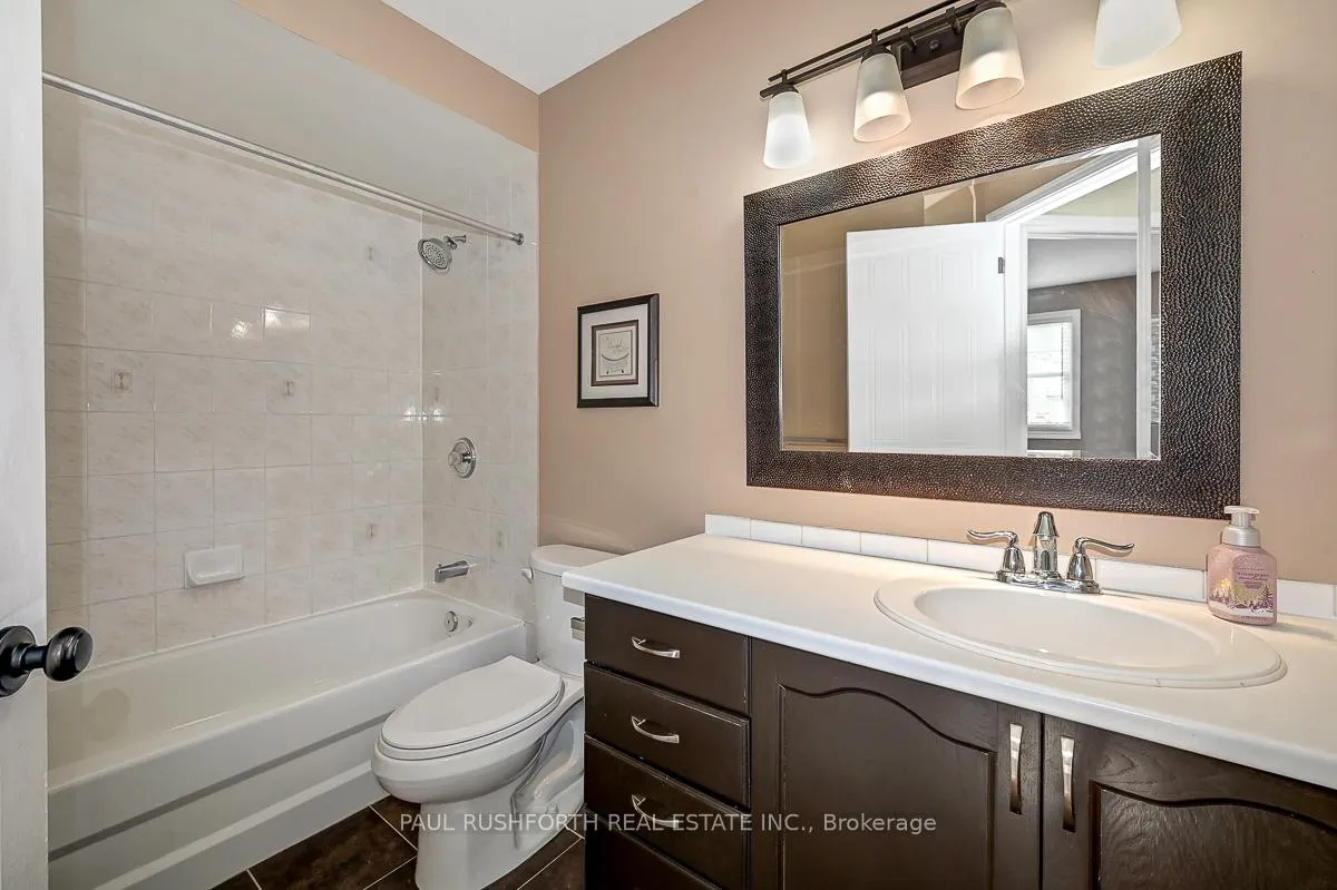 Photo 19 of 35 Stonepointe Avenue, Ottawa, Barrhaven East — HOMEH