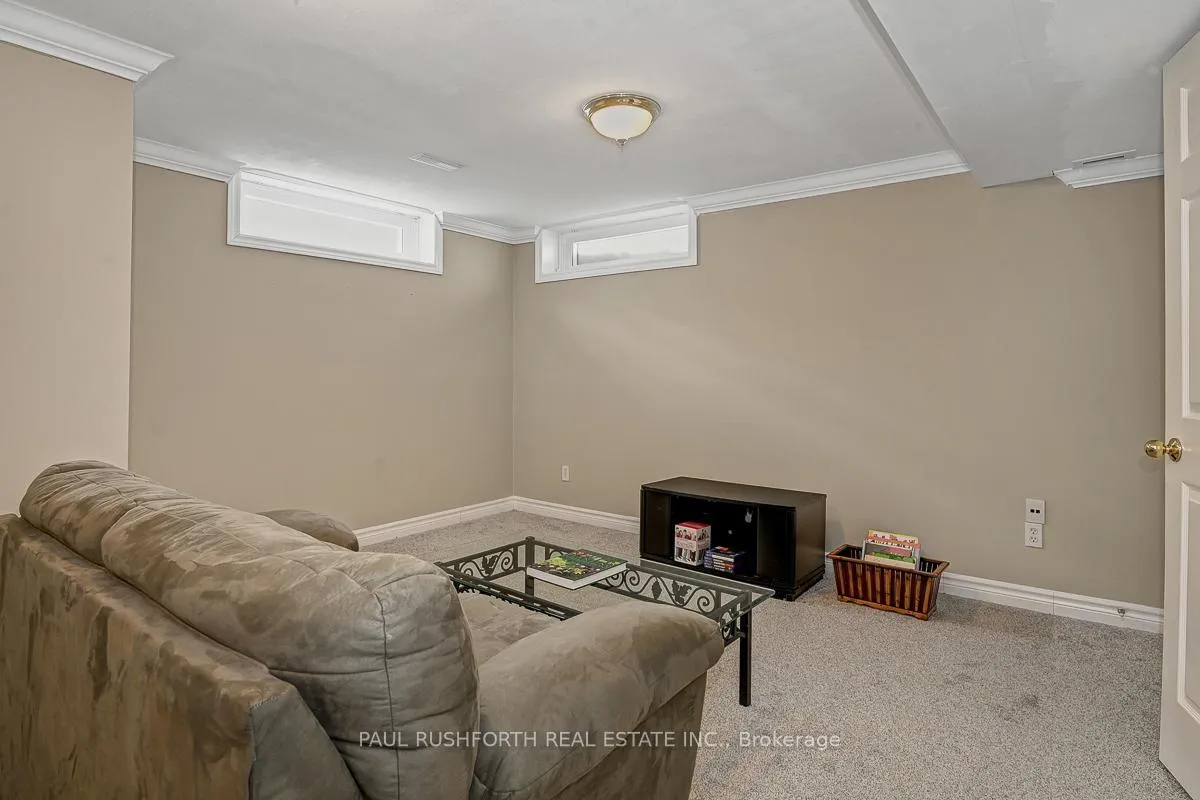 Photo 21 of 35 Stonepointe Avenue, Ottawa, Barrhaven East — HOMEH
