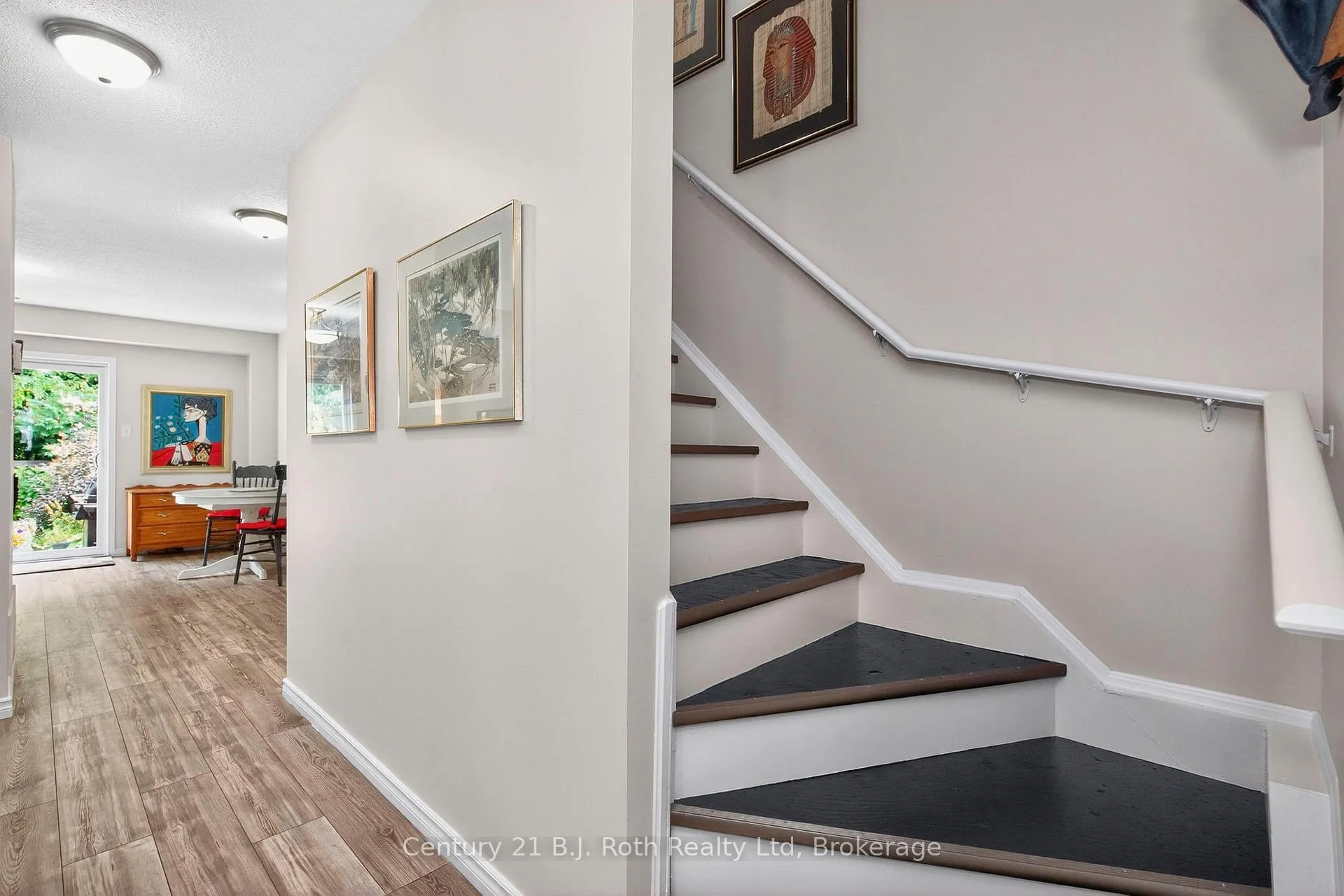 Photo 18 of 156 Southwinds Crescent, Midland — HOMEH
