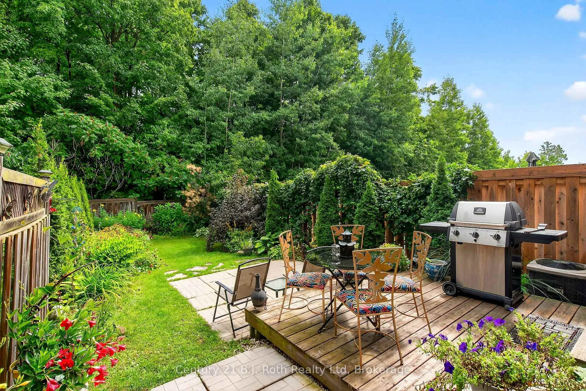 Photo 37 of 156 Southwinds Crescent, Midland — HOMEH