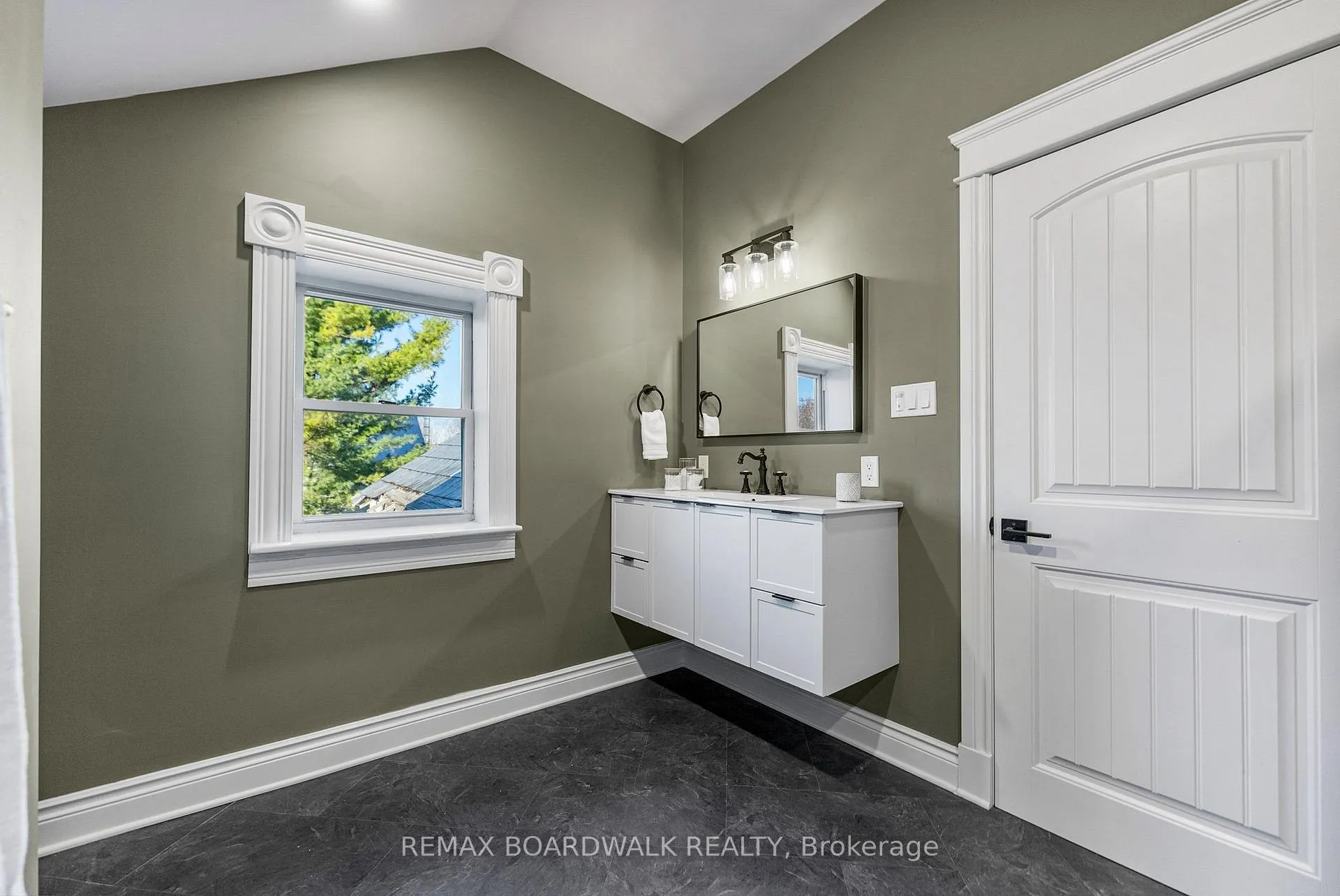 Photo 16 of 1523 Ventnor Road, Edwardsburgh/Cardinal, Edwardsburgh/Cardinal Twp — HOMEH