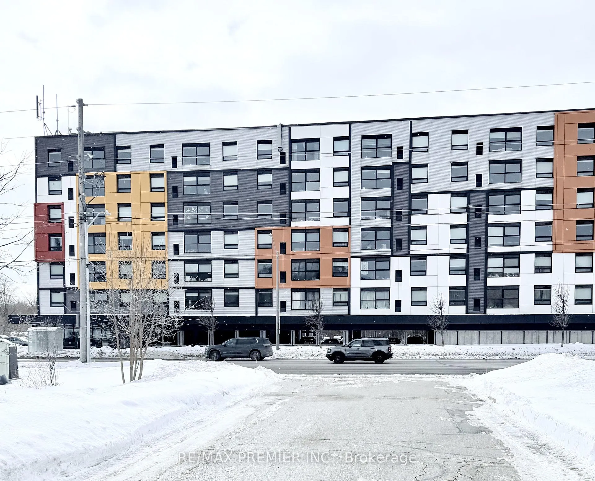 Front of Unit 608, 1291 Gordon Street