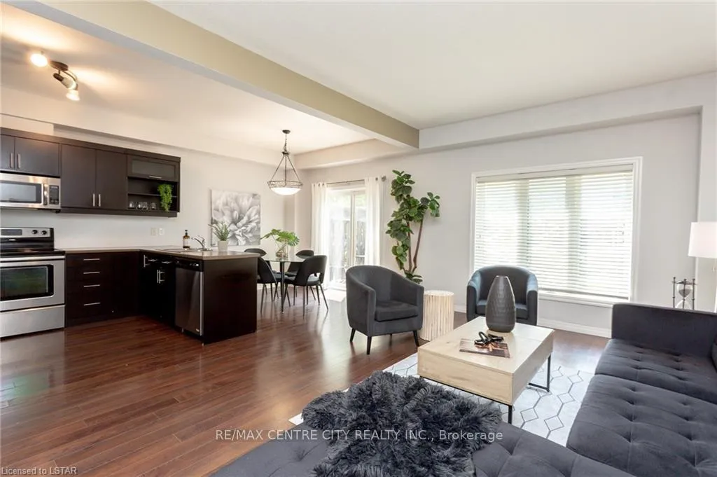 Photo 3 of Unit 14, 112 North Centre Road, London, North B — HOMEH