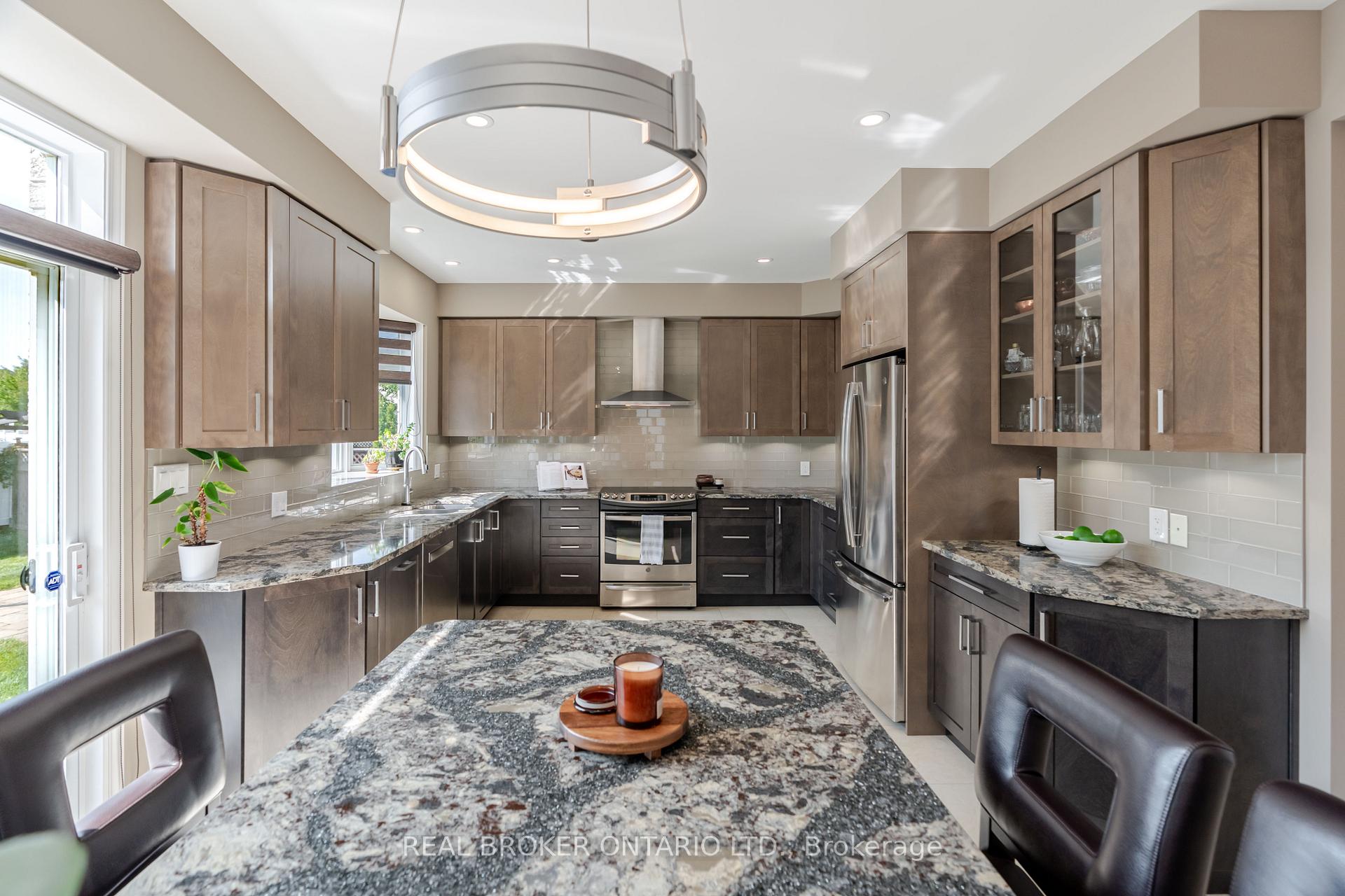 Photo 12 of 49 Allanford Avenue, Ottawa, Hunt Club Park/Greenboro — HOMEH