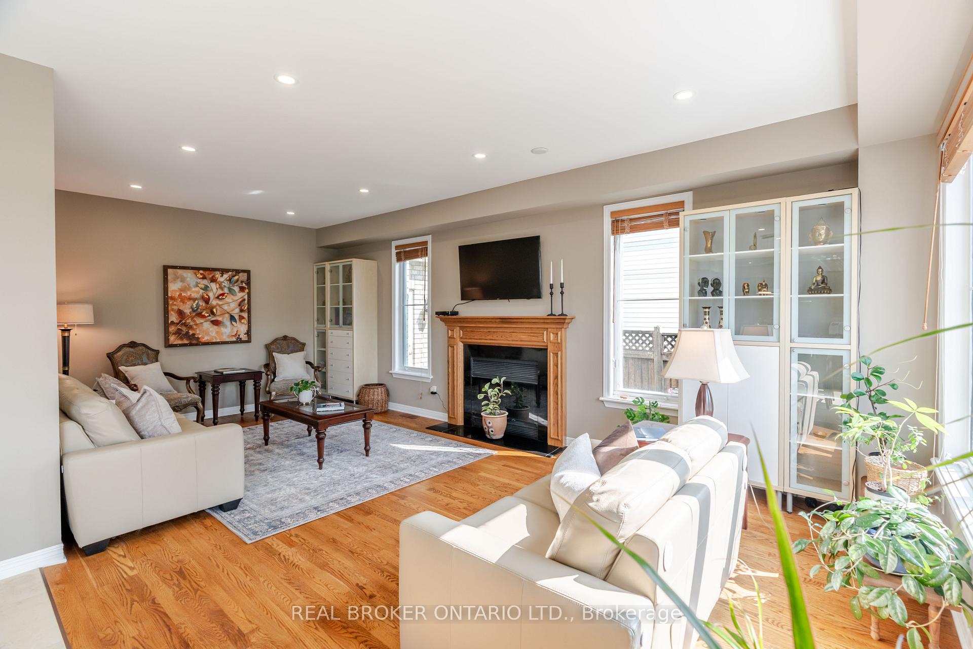 Photo 16 of 49 Allanford Avenue, Ottawa, Hunt Club Park/Greenboro — HOMEH
