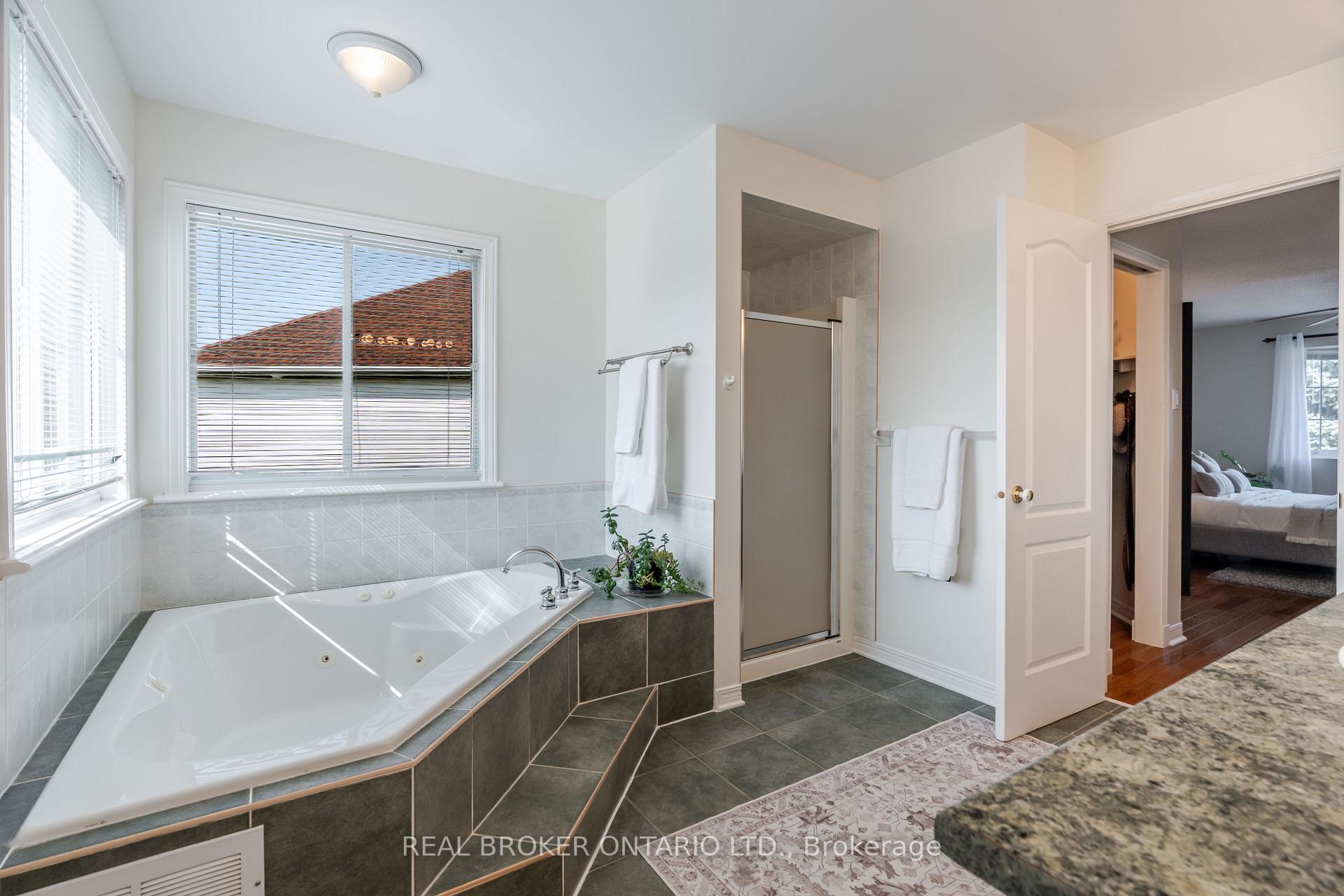Photo 28 of 49 Allanford Avenue, Ottawa, Hunt Club Park/Greenboro — HOMEH