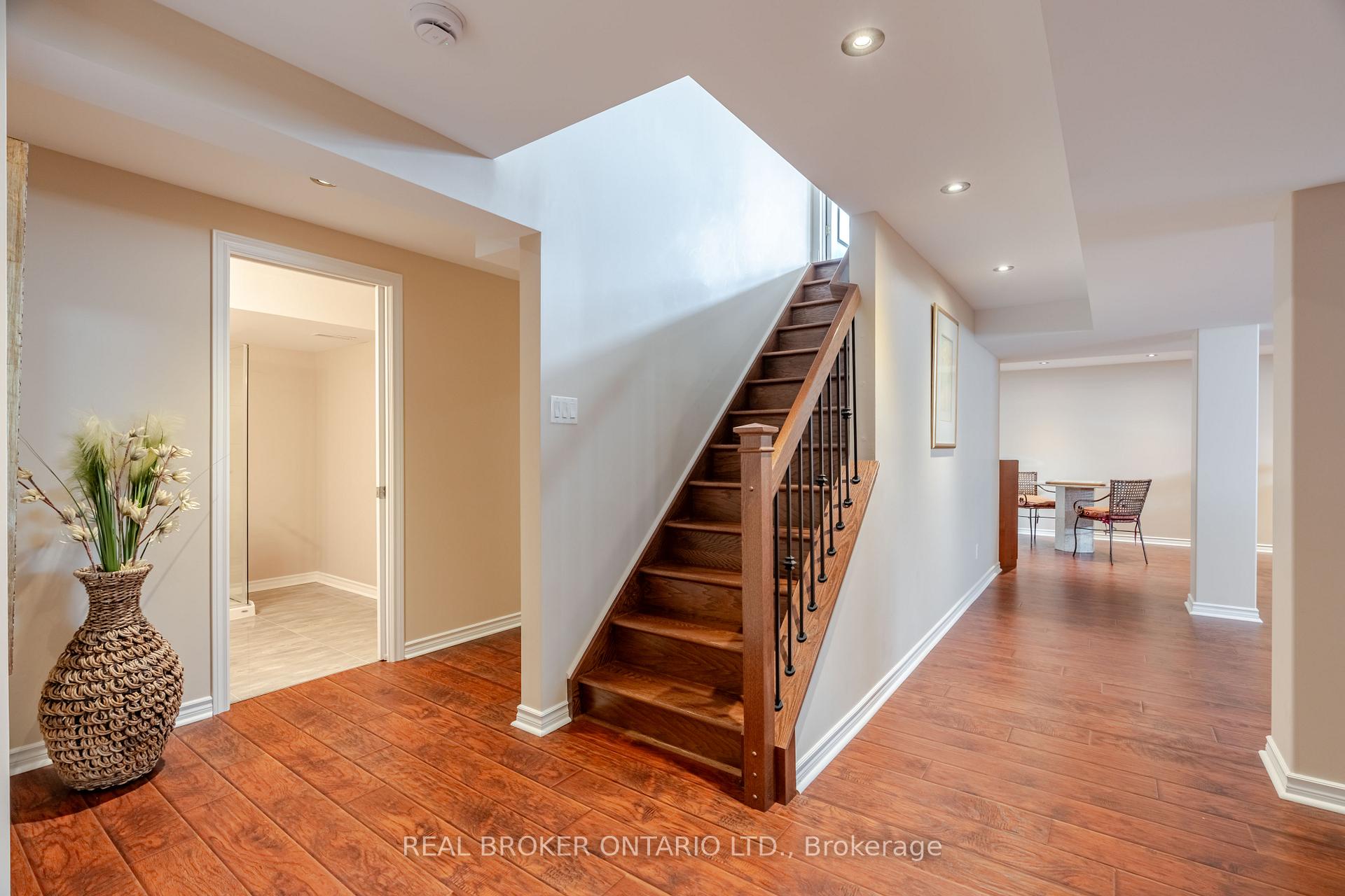 Photo 34 of 49 Allanford Avenue, Ottawa, Hunt Club Park/Greenboro — HOMEH