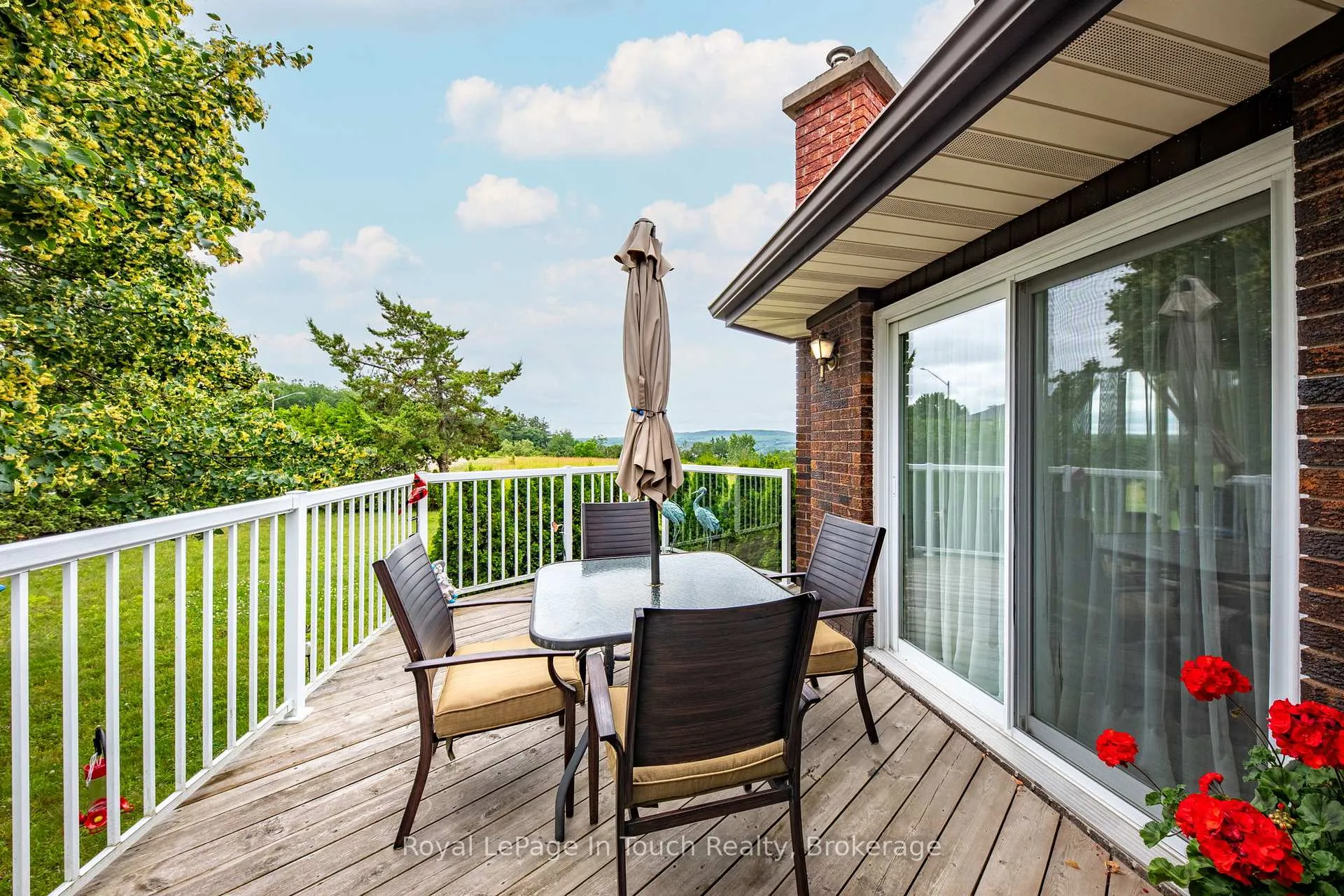 Photo 5 of 40 Payette Drive, Penetanguishene — HOMEH