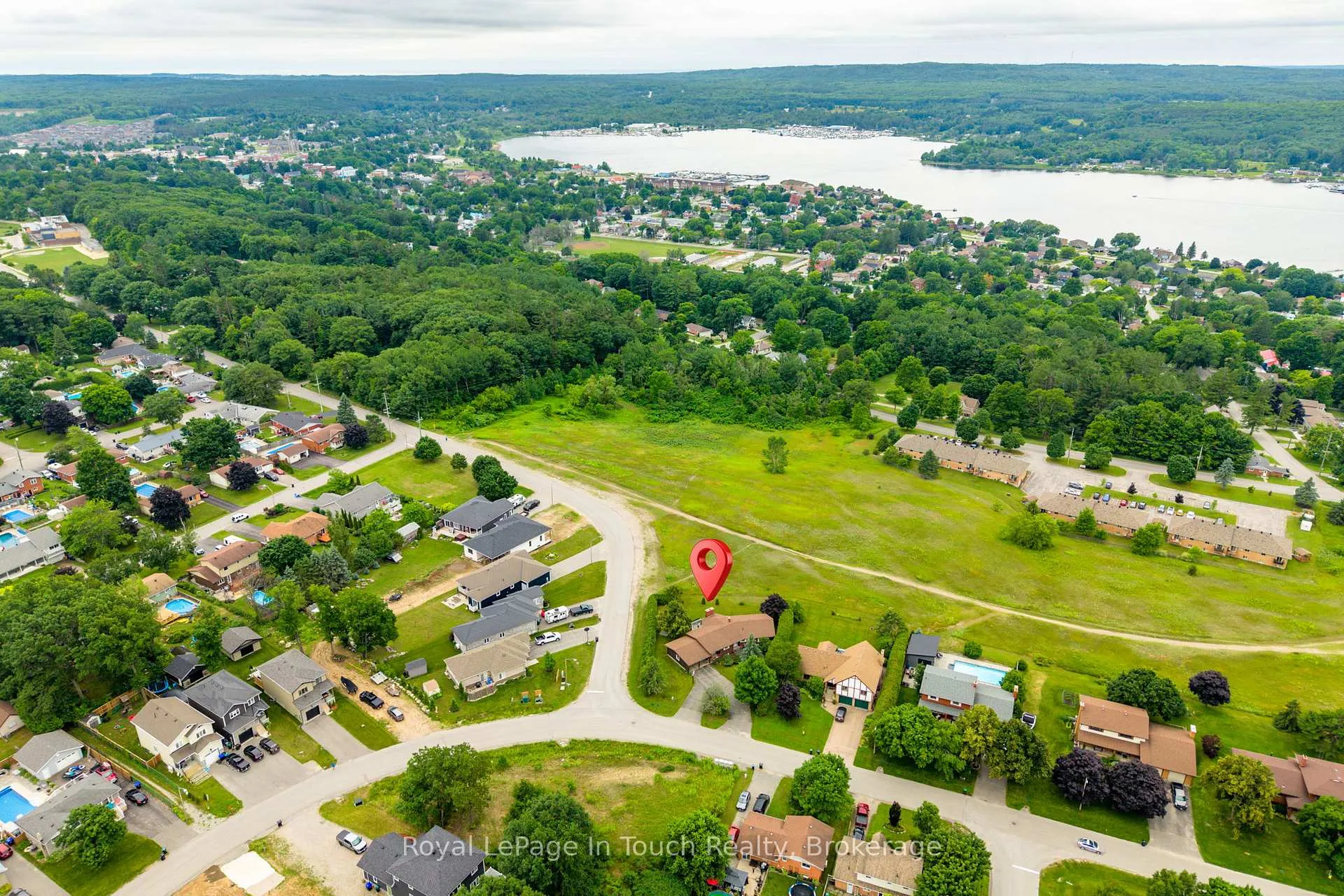 Photo 9 of 40 Payette Drive, Penetanguishene — HOMEH