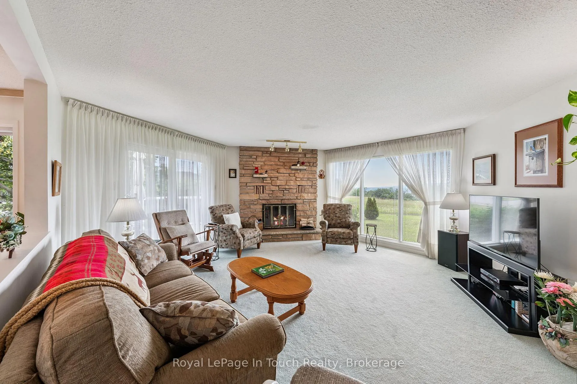 Photo 14 of 40 Payette Drive, Penetanguishene — HOMEH